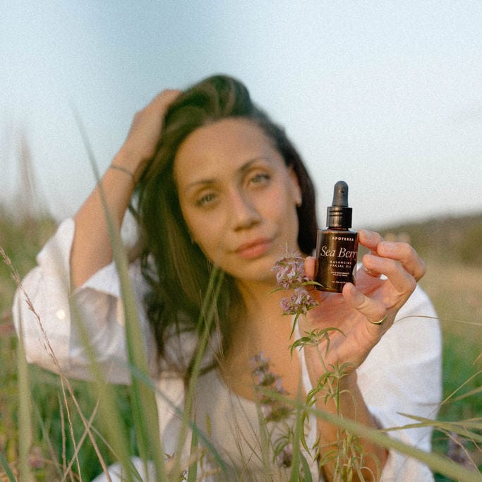 Sea Berry Balancing Facial Oil - Image 7