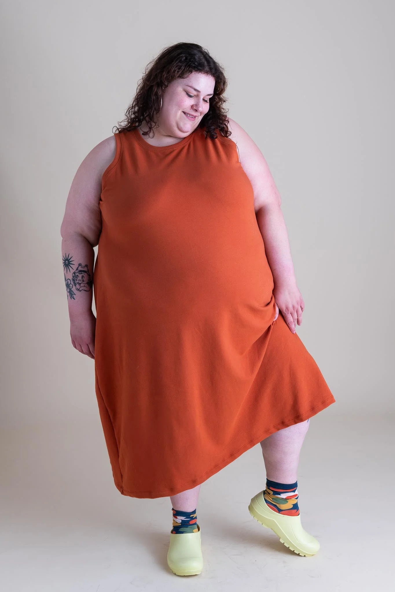 Serena Dress in Persimmon - Image 2