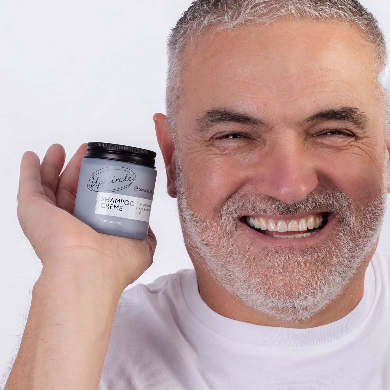 Shampoo Crème with Pink Berry Extract - Image 9