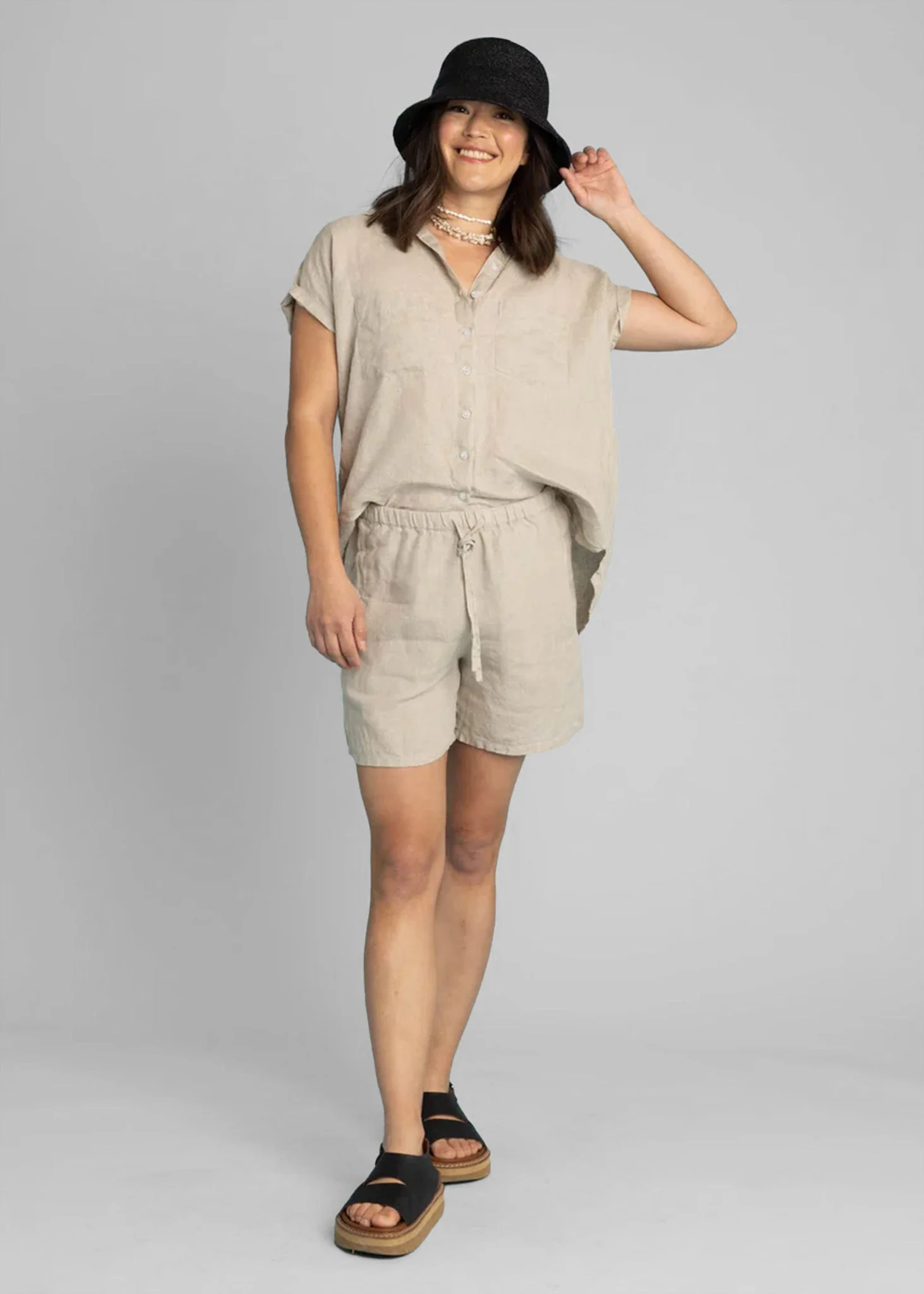 Shore Shorts  - Linen Natural Tan - Image 5