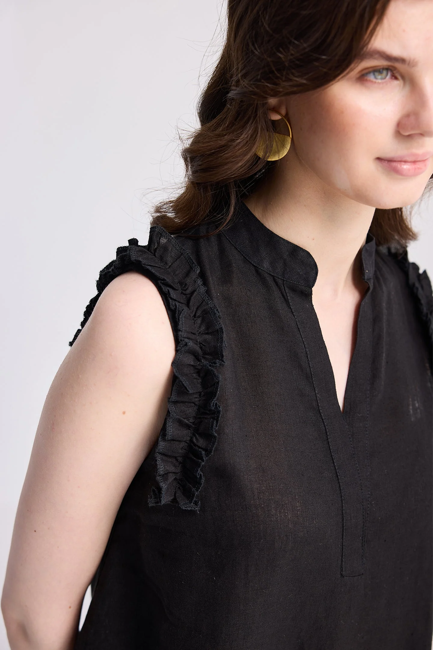 Sleeveless Hemp Top with Ruffles in Black - Image 4