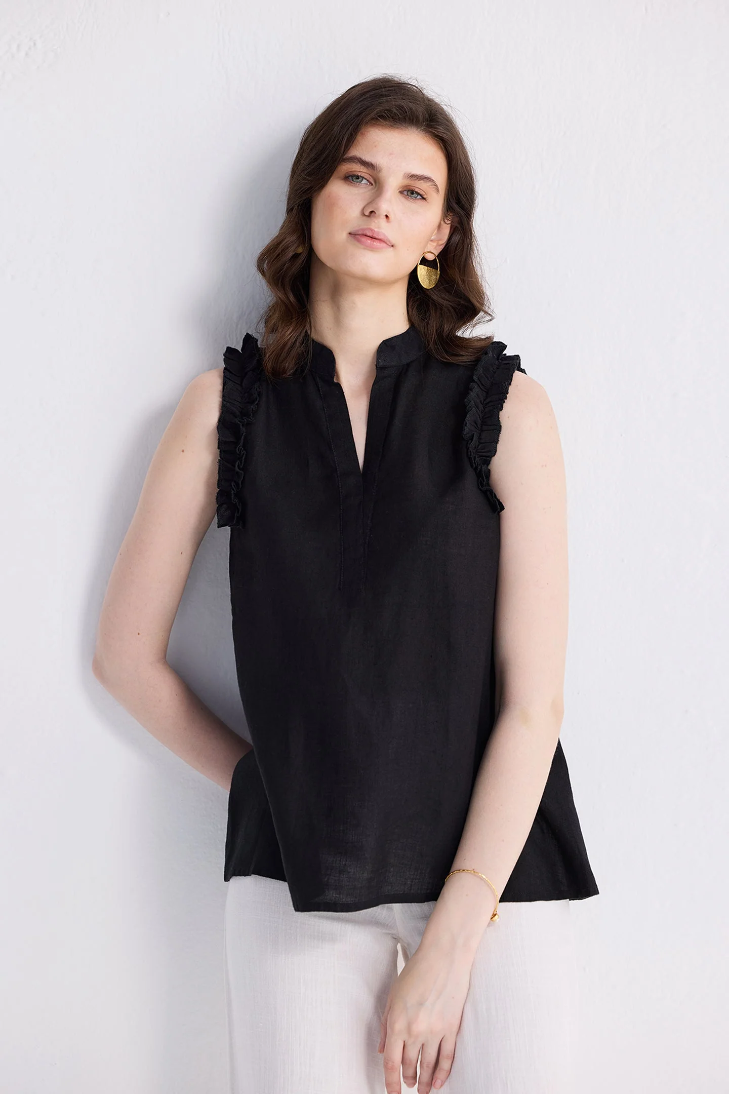 Sleeveless Hemp Top with Ruffles in Black - Image 5