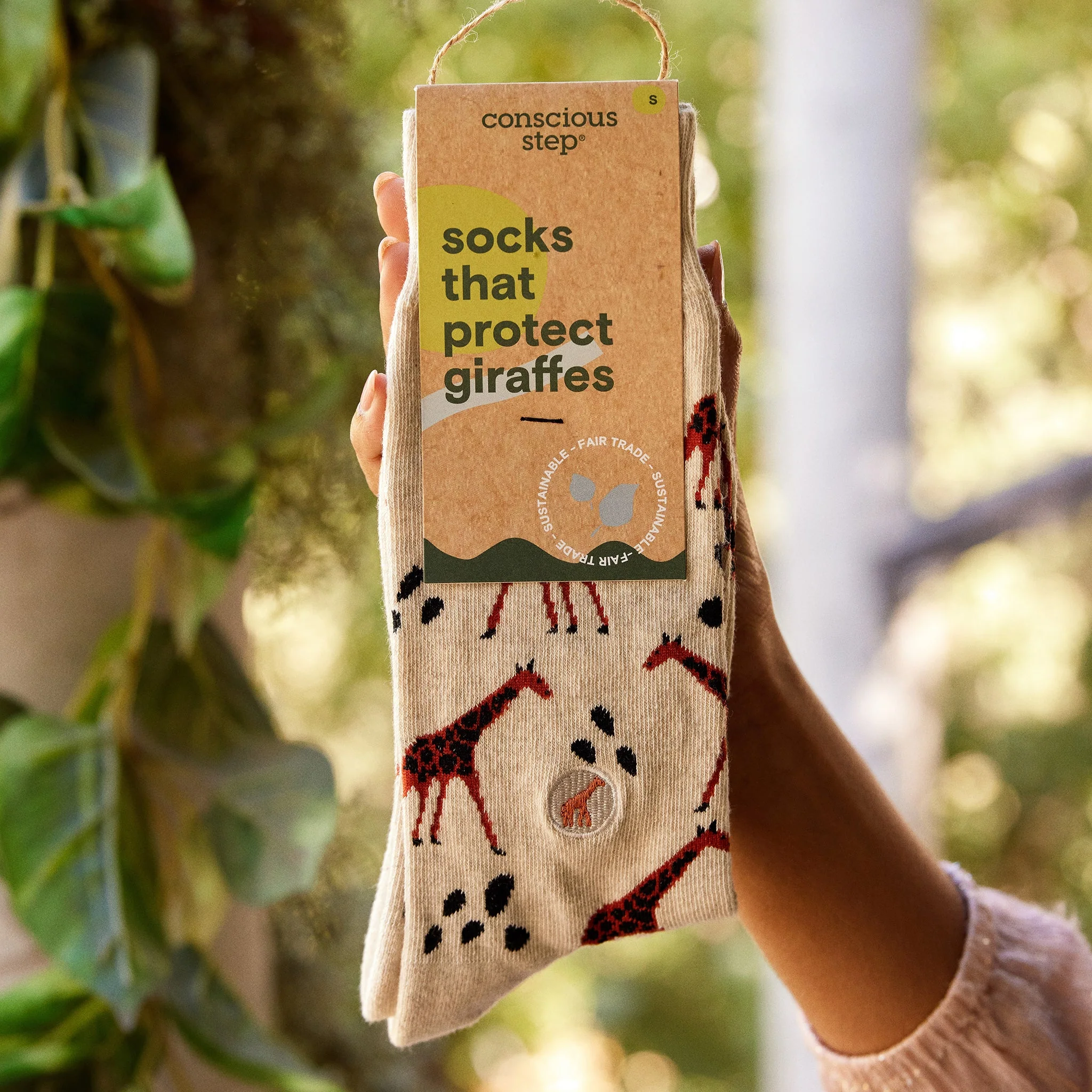 Socks that Protect Giraffes - Image 3