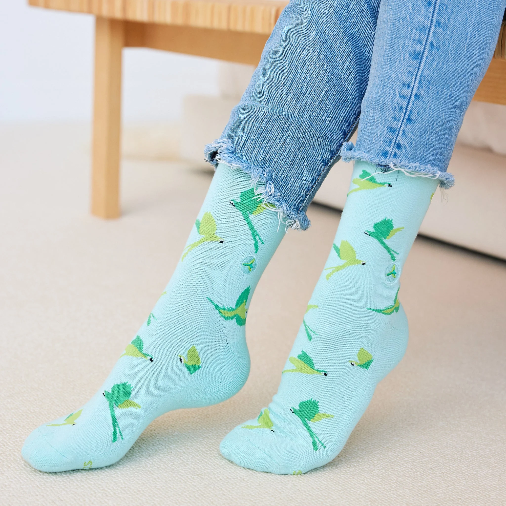 Socks that Protect Macaws - Image 4