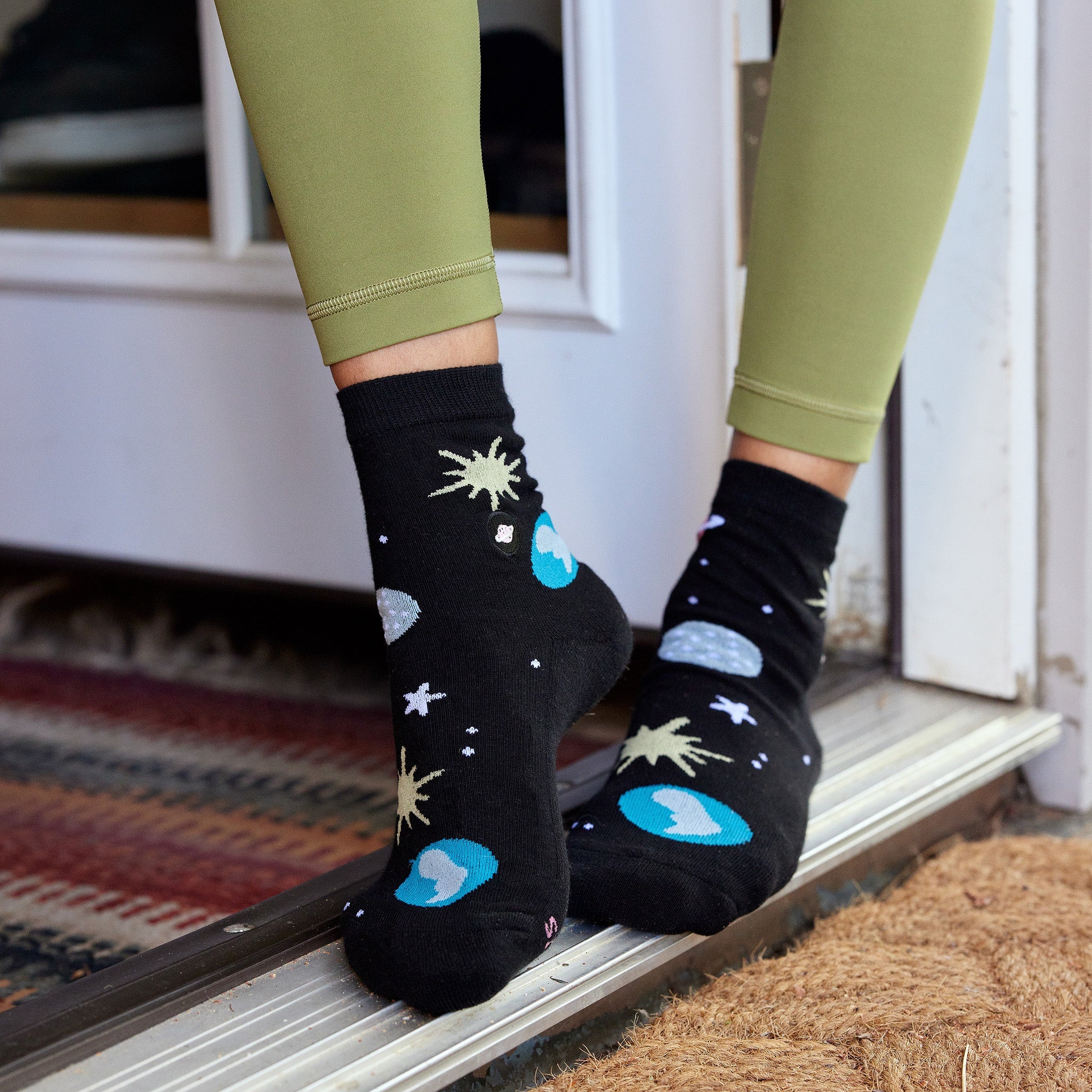 Socks that Support Space Exploration - Image 3