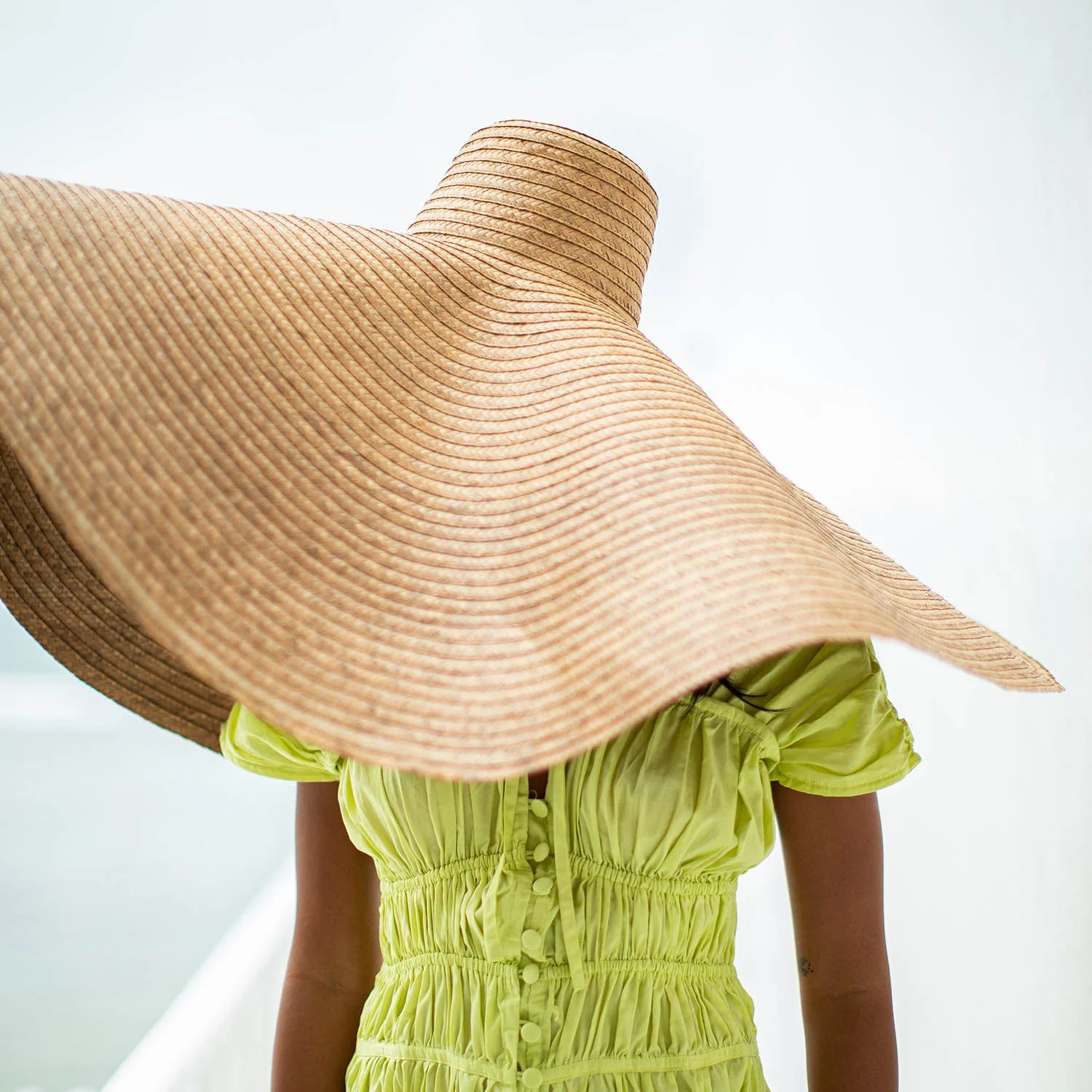 SOLANA Oversized Straw Hat In Toasted Beige - Image 5