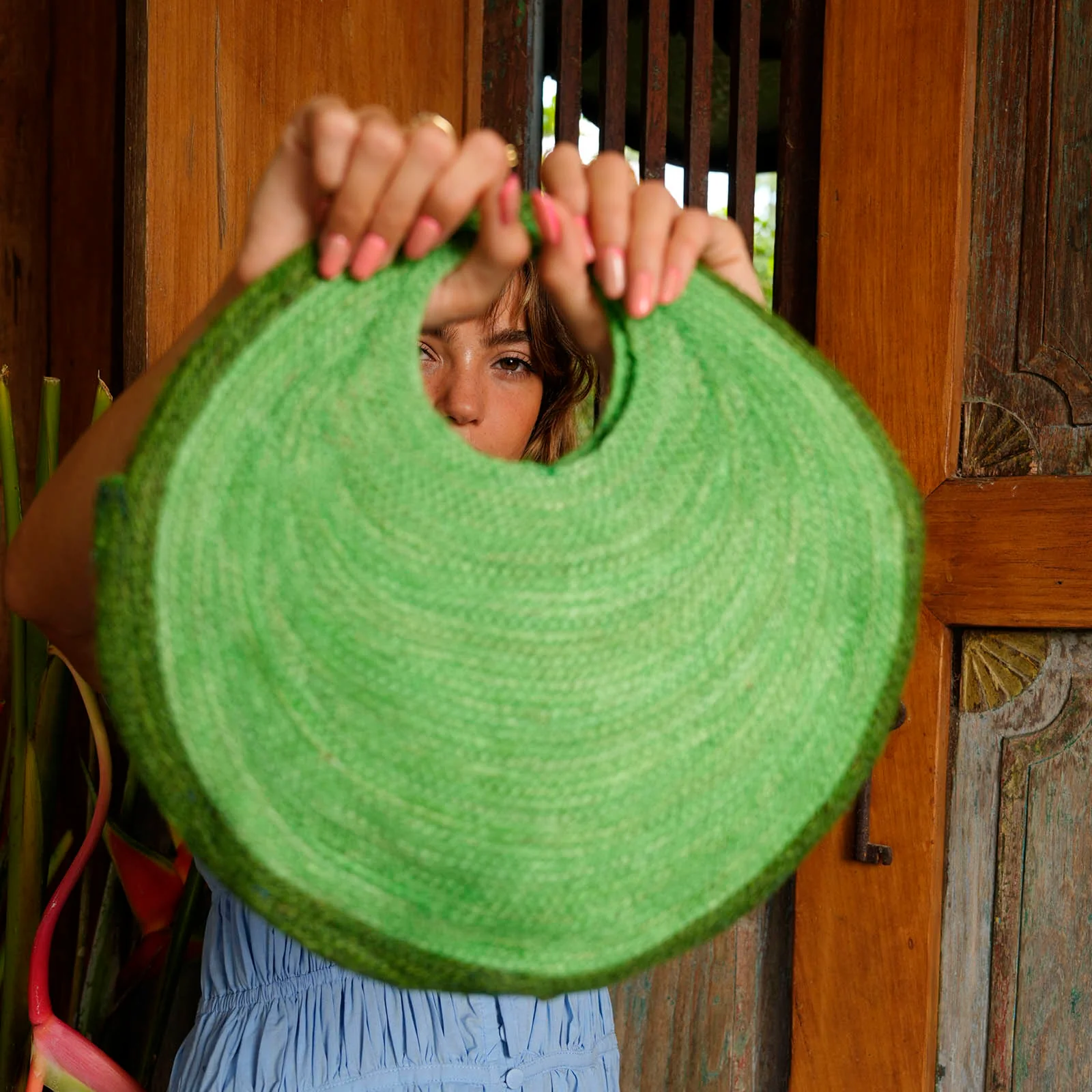 SOLO AVOCADO Jute Bag In Green - Image 7