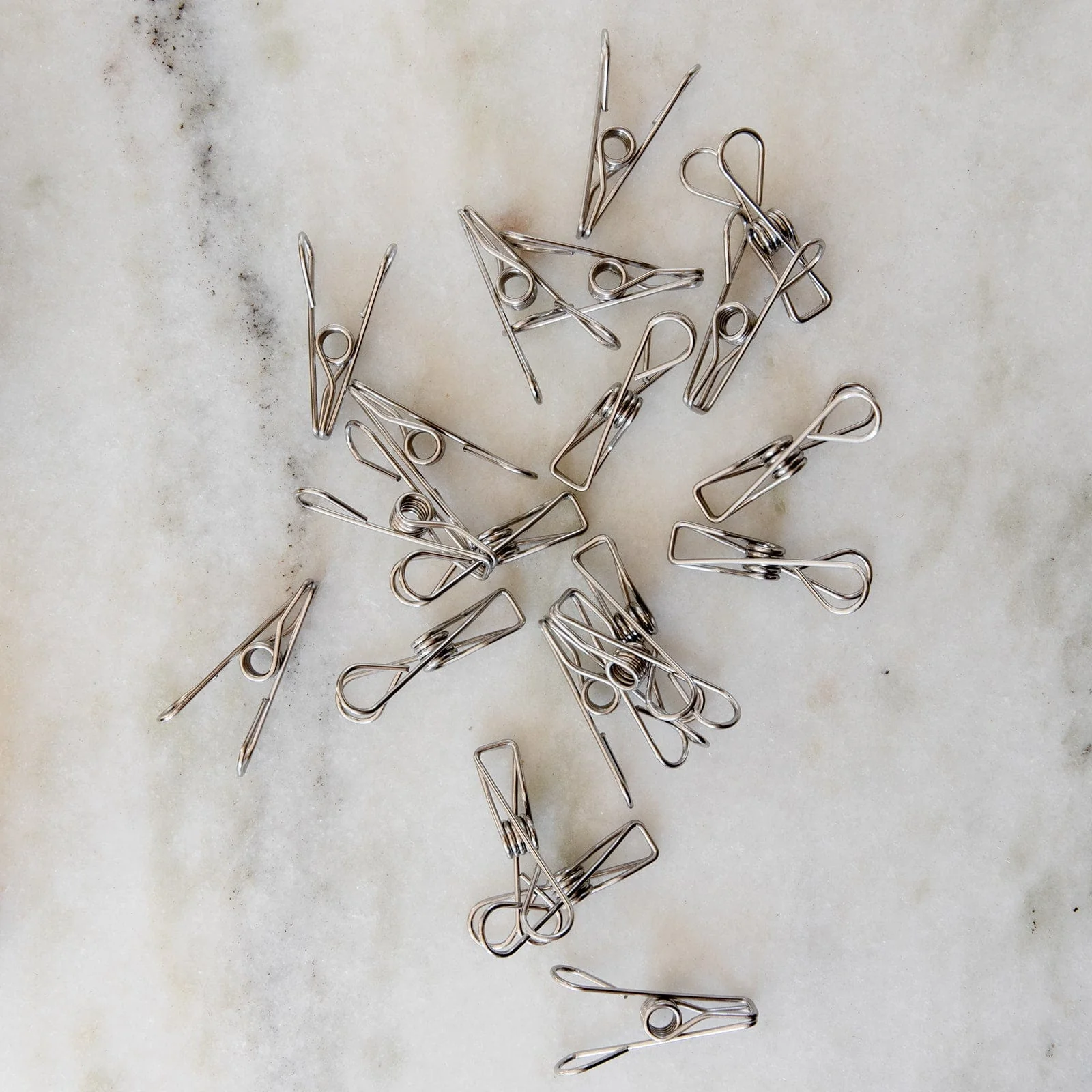 Stainless Steel Clips - Laundry Pegs, Clothespins, Multipurpose Clips - 20 Pack - Image 3