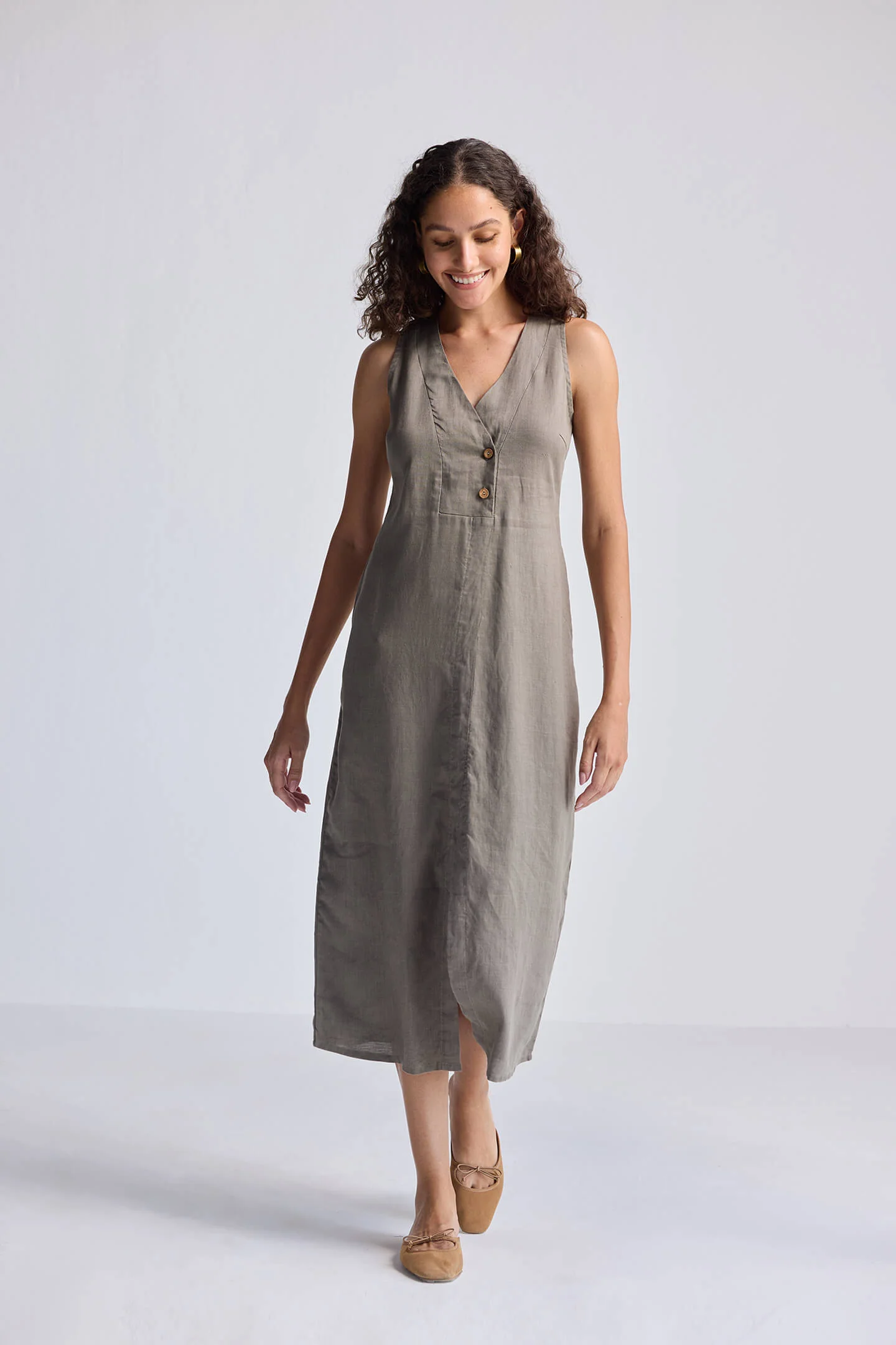 Straight Dress with Front Slit in Dark Green Hemp - Image 9