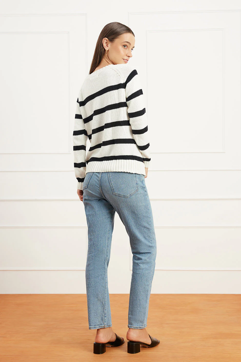 Stripe Sloane Crewneck in Off White - Image 5