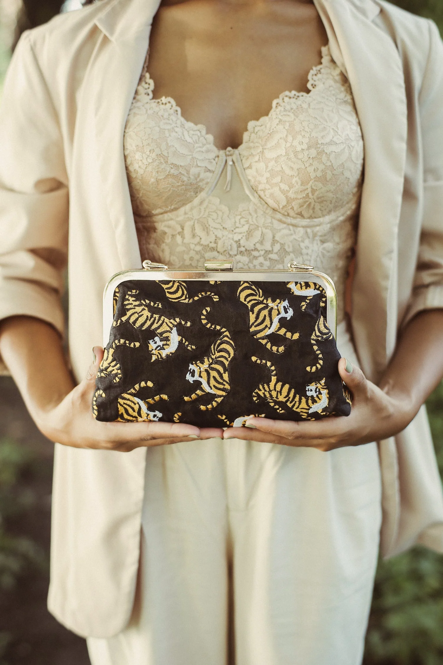 Sumatran Tiger Clutch Bag in Black - Image 3