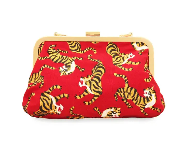 SUMATRAN TIGER Clutch in Red - Image 2