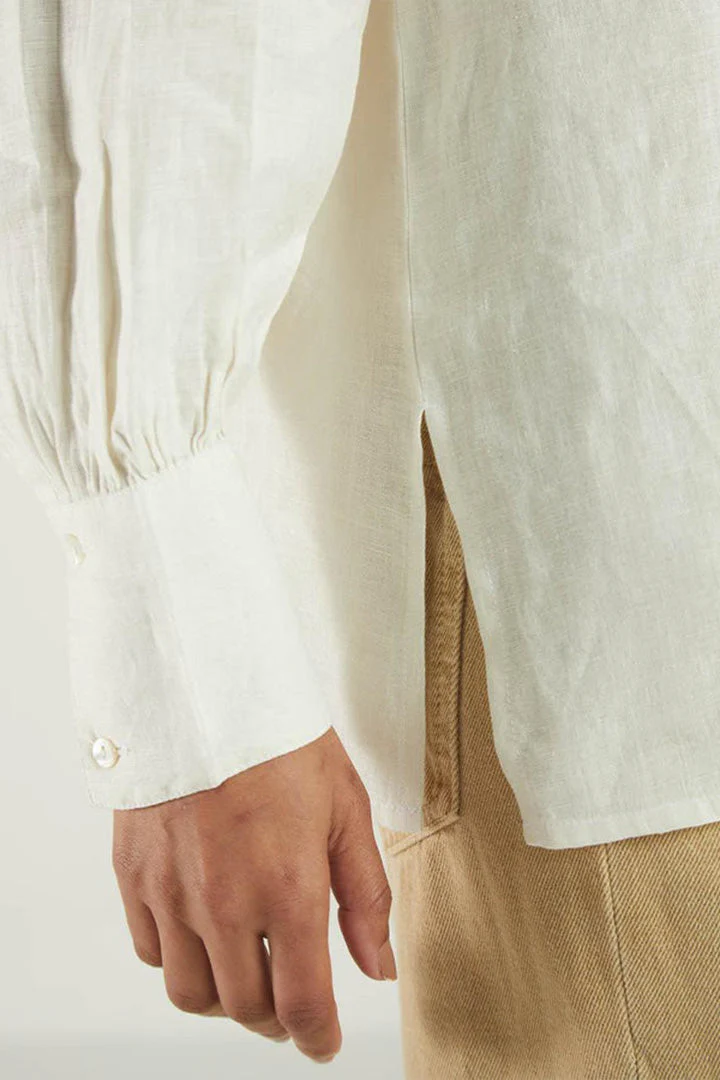 Summer Shirt in Off-white - Image 6