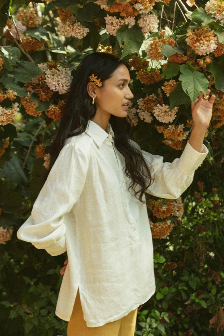 Summer Shirt in Off-white - Image 7
