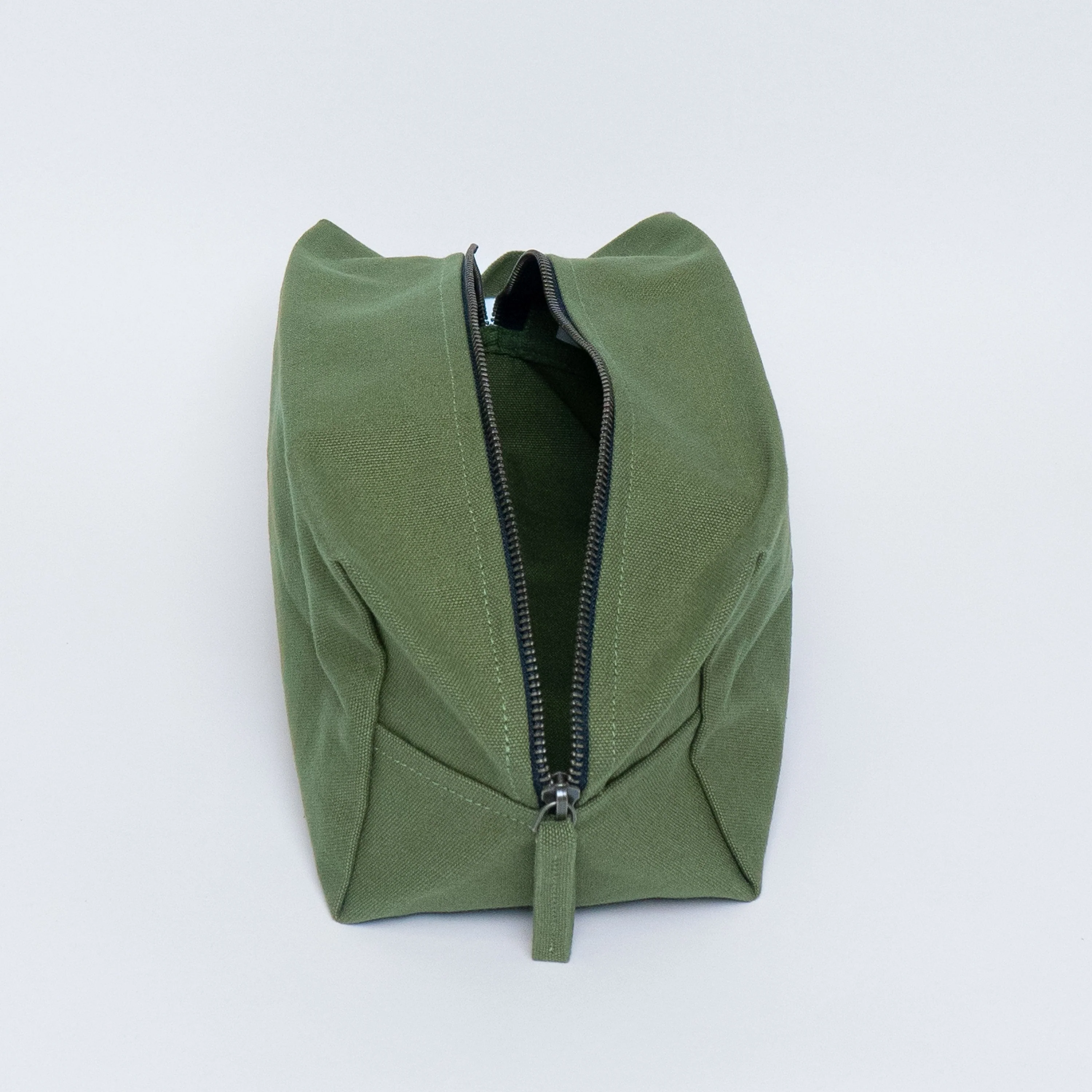 Sustainable Toiletry Bag - Image 45