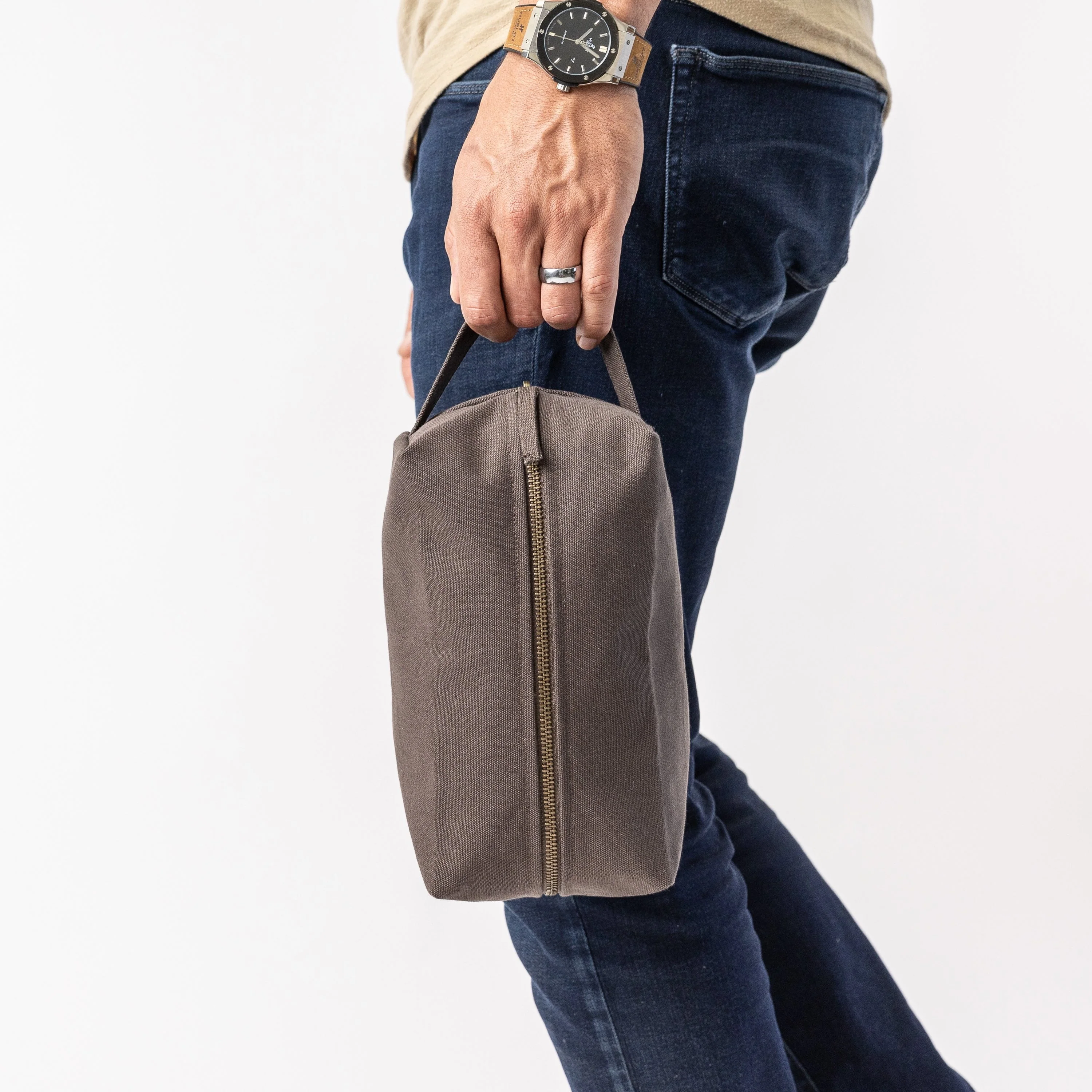 Sustainable Toiletry Bag - Image 5