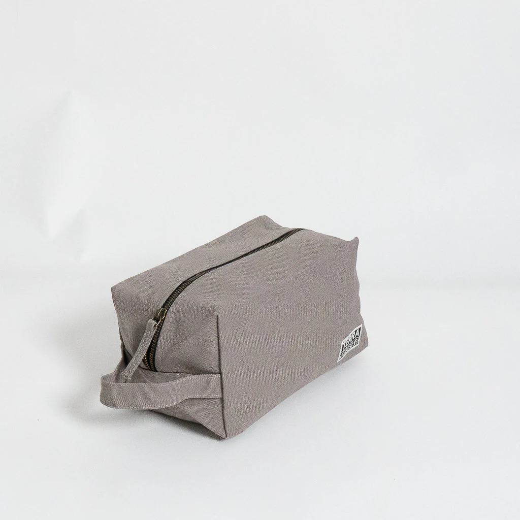 Sustainable Toiletry Bag - Image 54