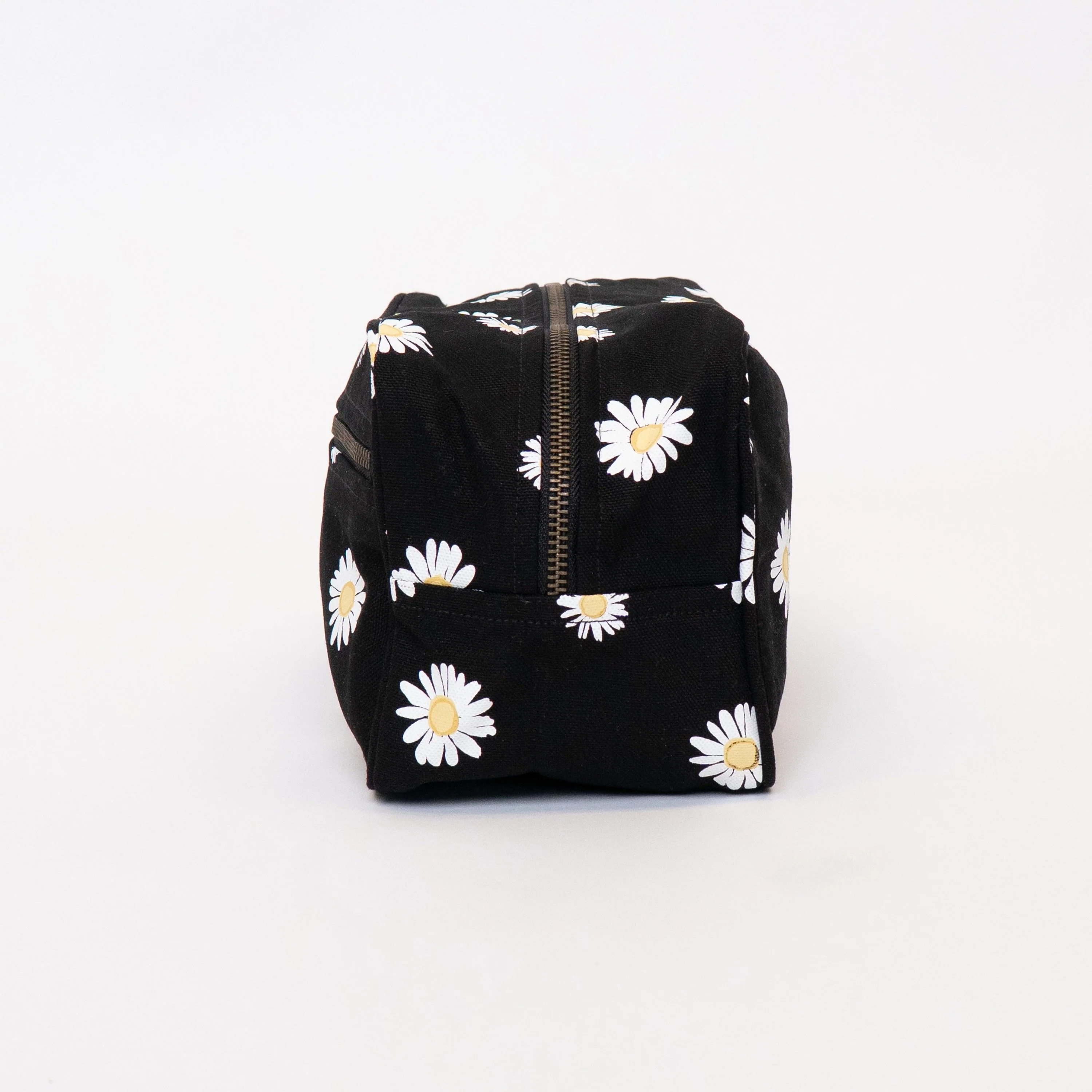 Sustainable Toiletry Bag - Image 77