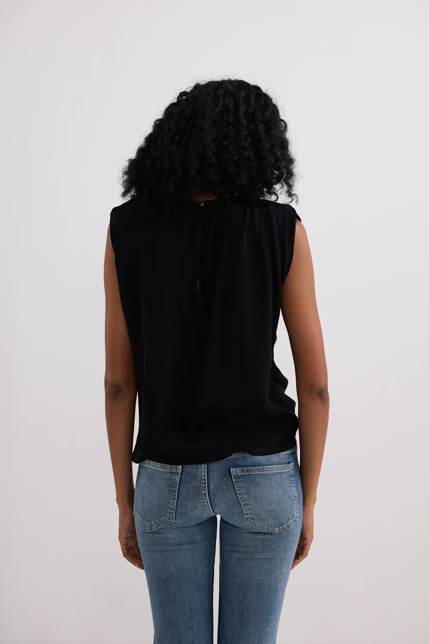 The Knot-so-Basic Top in Black - Image 2