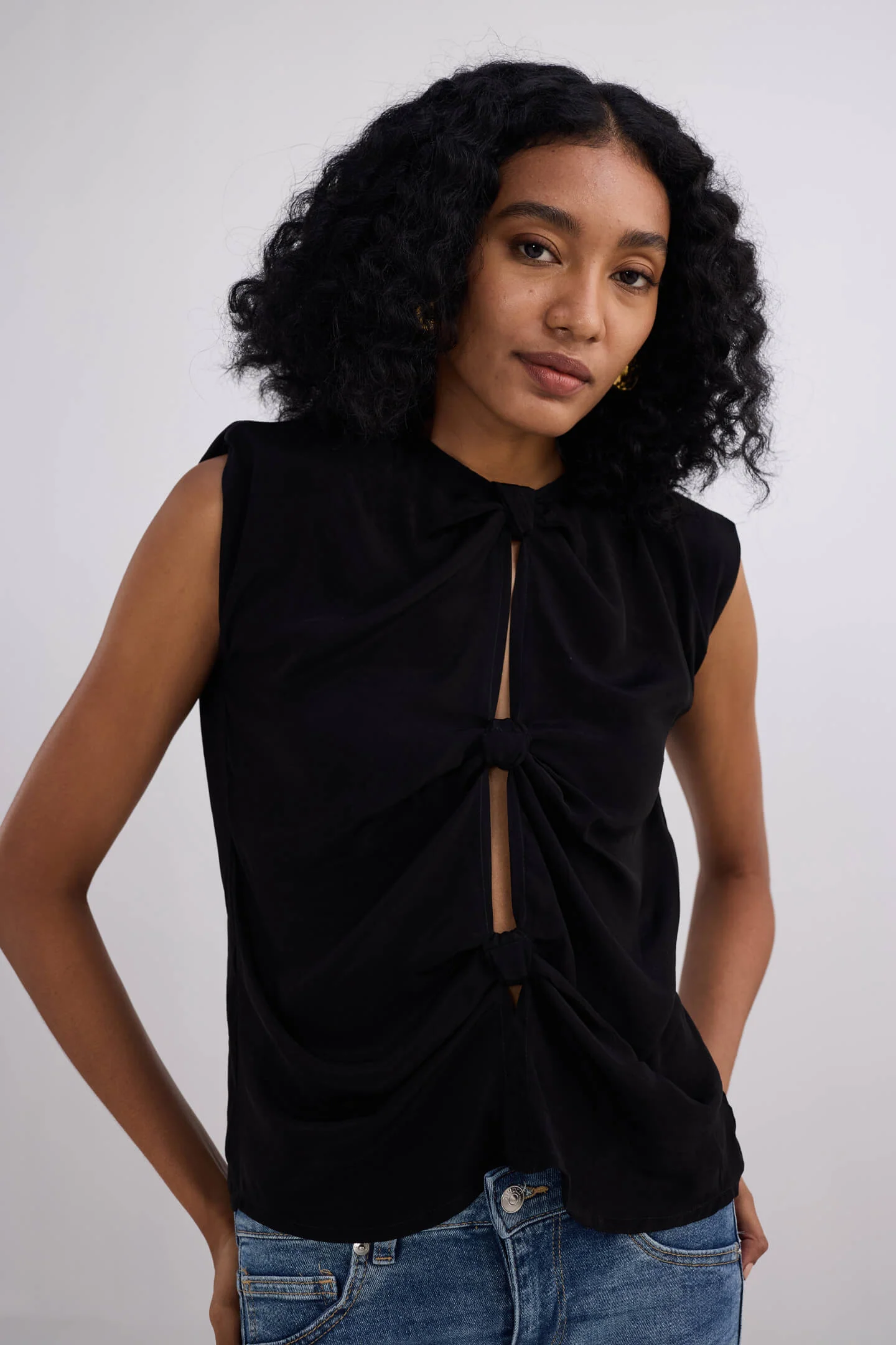 The Knot-so-Basic Top in Black - Image 5