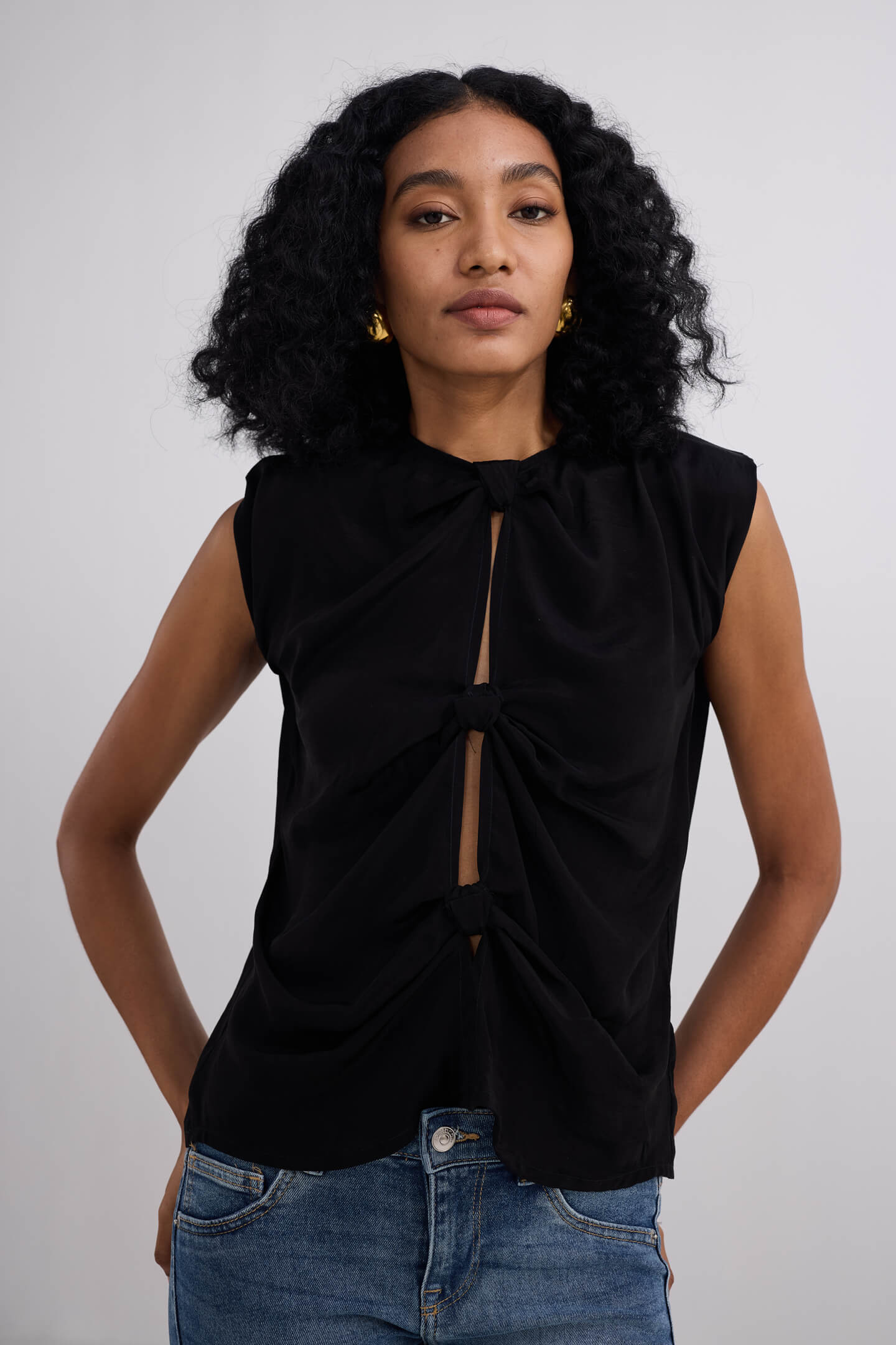 The Knot-so-Basic Top in Black - Image 7