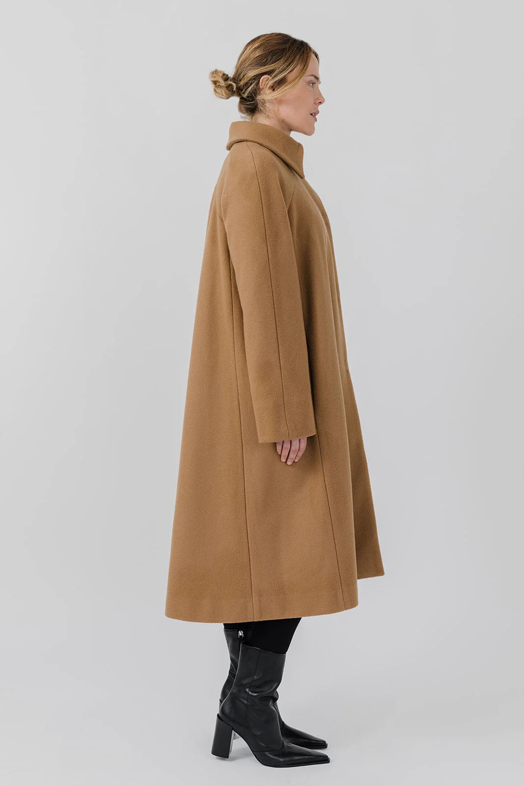 The Mag Mile - Wool Coat in Camel - Image 7