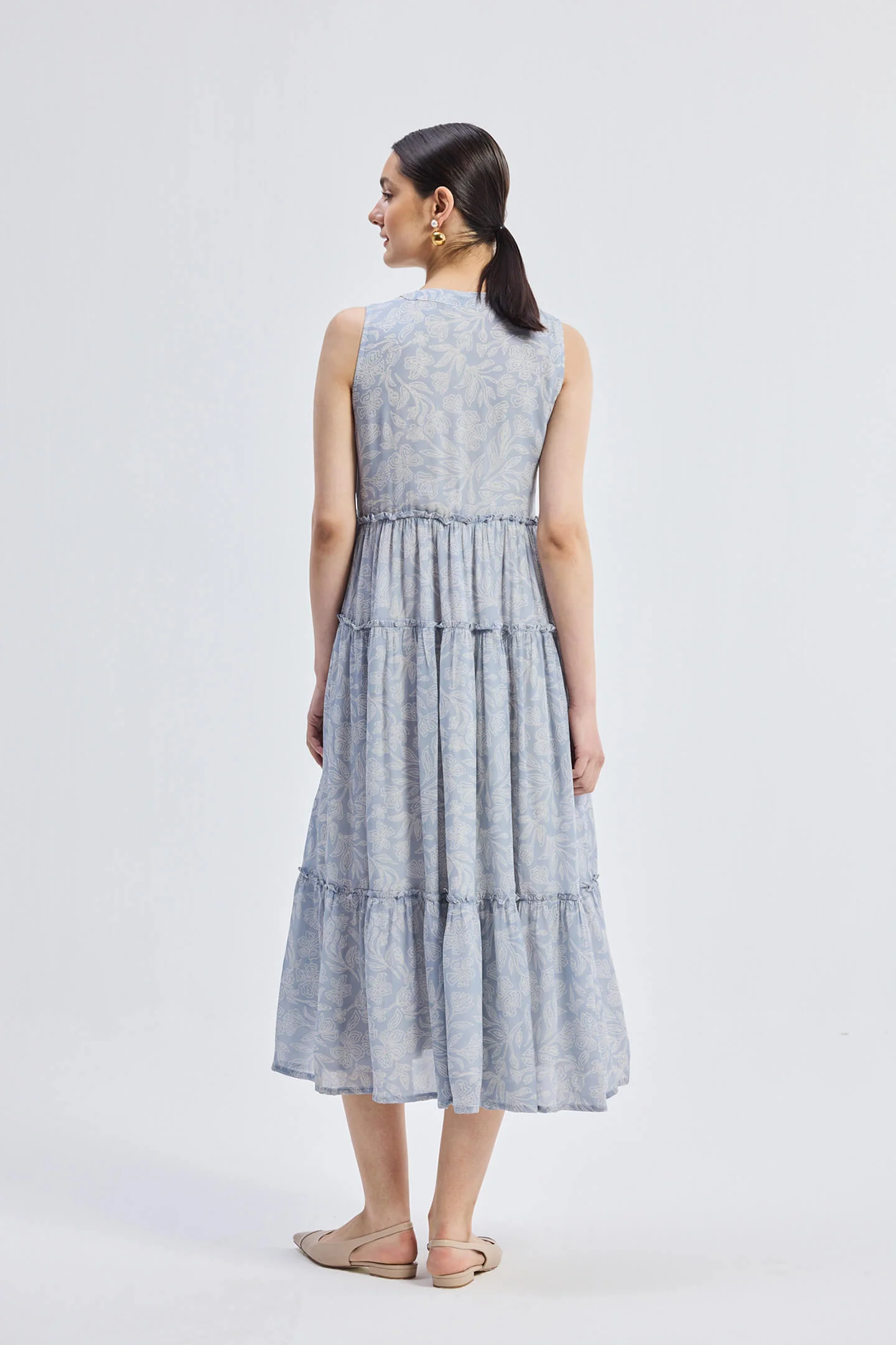 The Perfect Resort Floral Maxi in Periwinkle Blue - Image 2