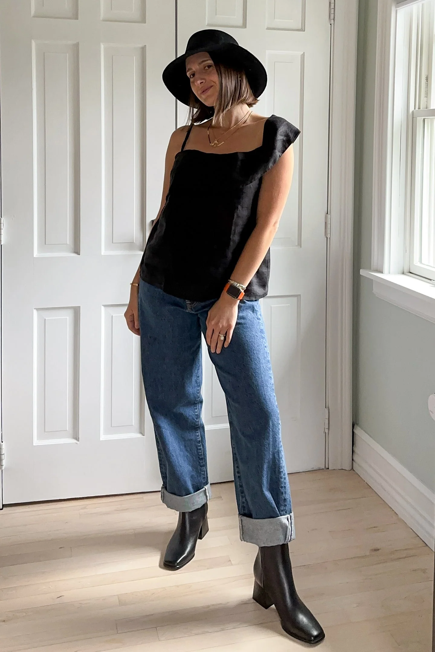 The Wandering Wave Top in Black - Image 8