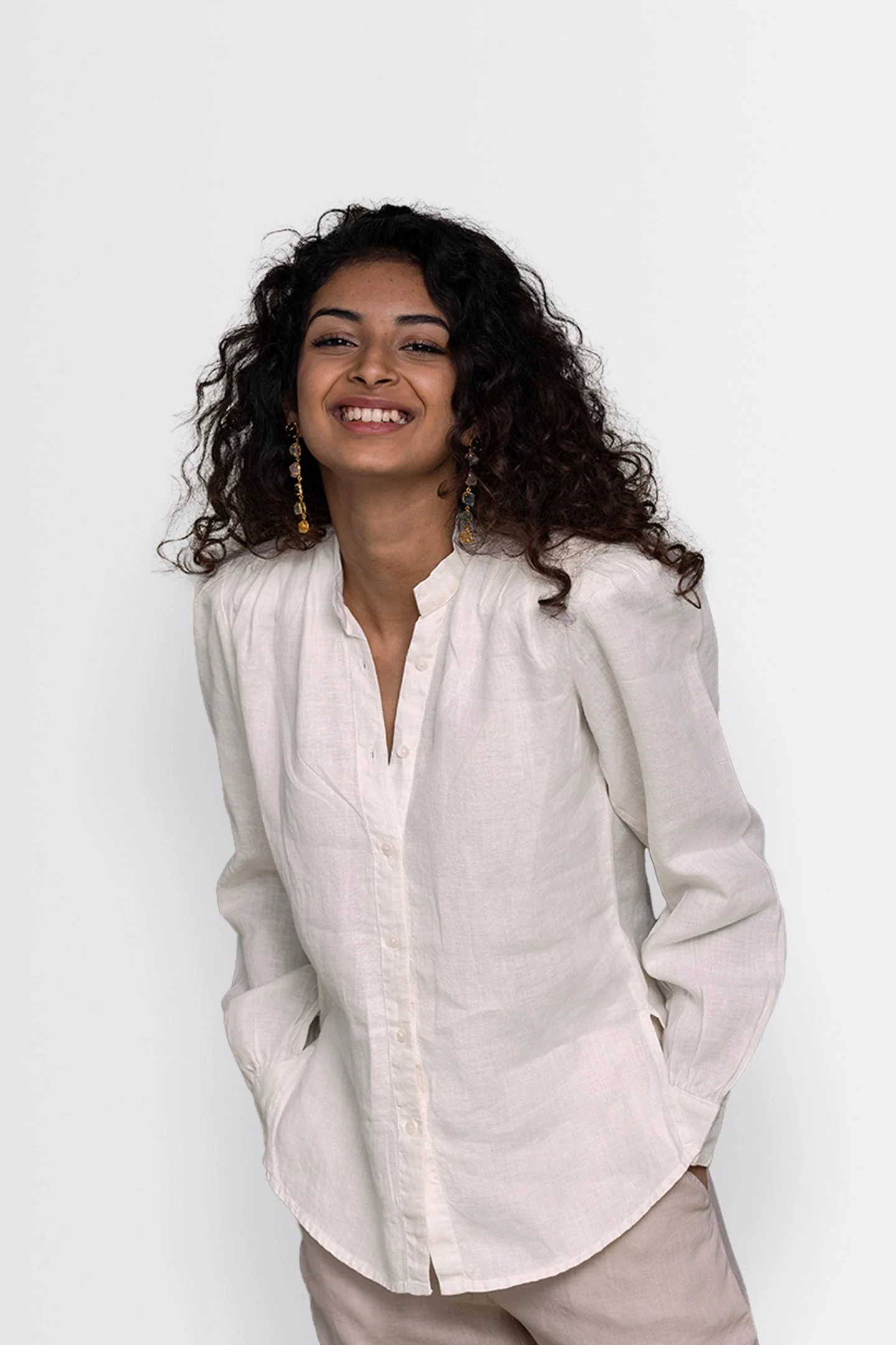 The Wild River Shirt in Off-white - Image 4