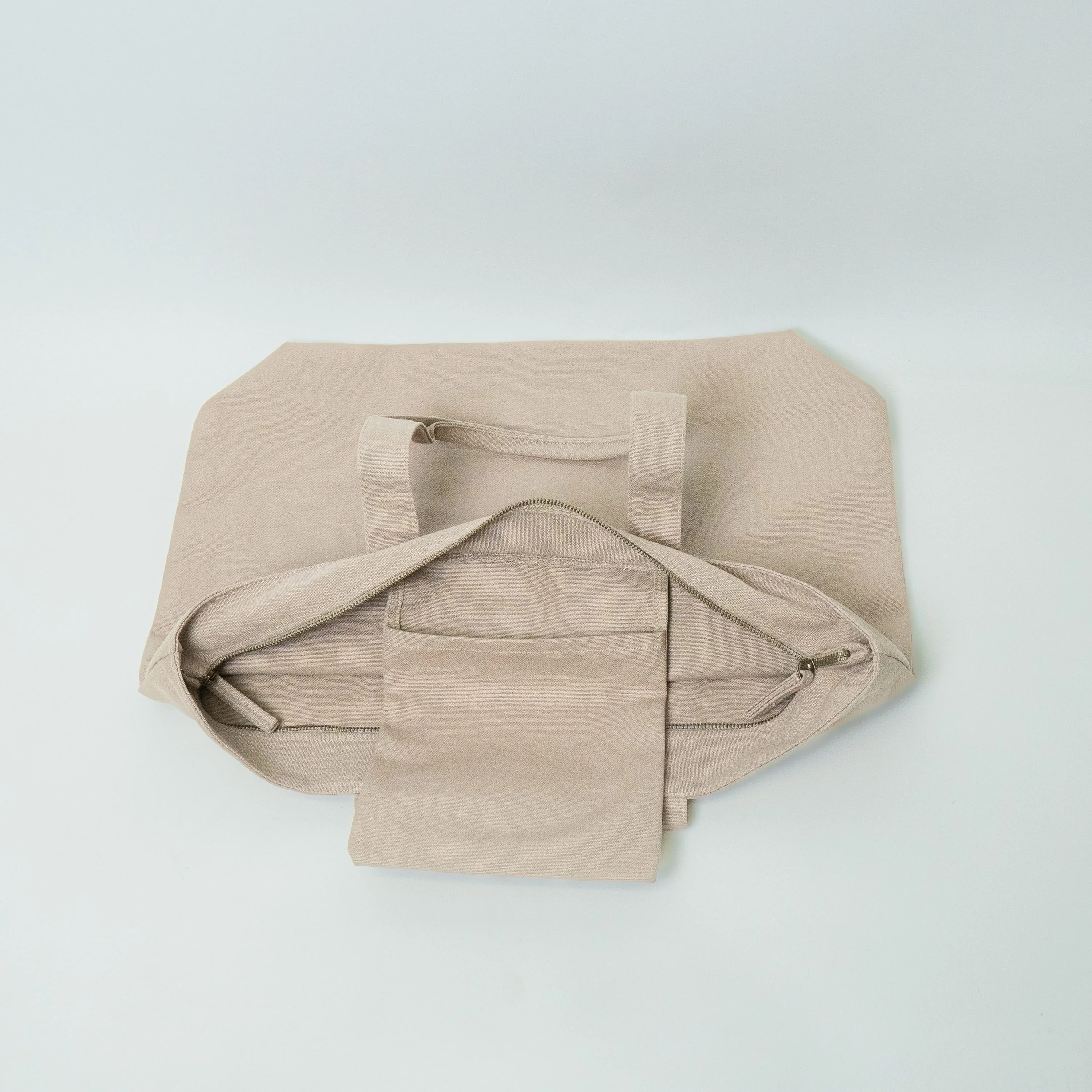 Tote bags with trolley sleeve - Image 21