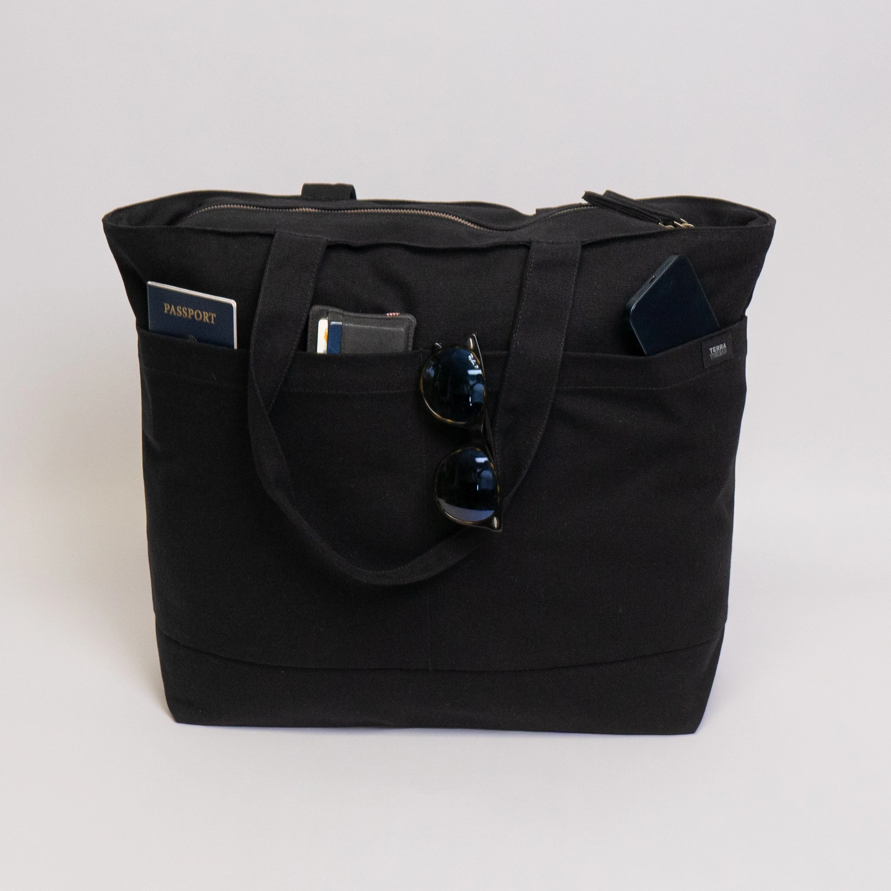 Tote bags with trolley sleeve - Image 24