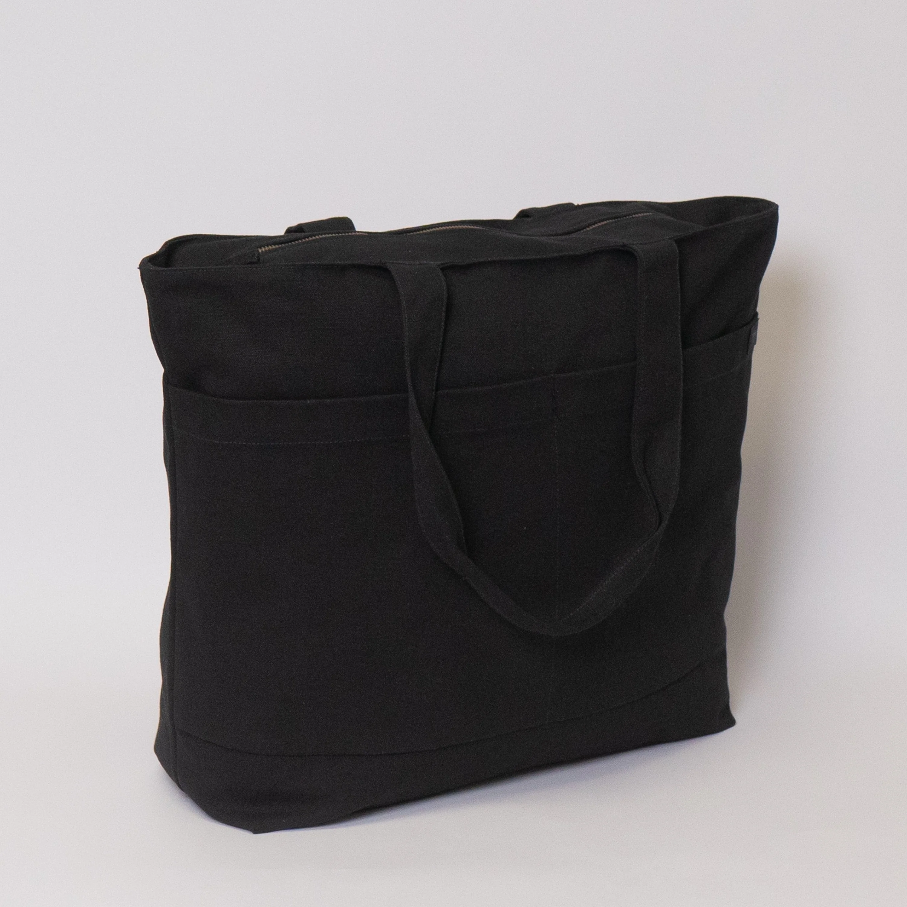 Tote bags with trolley sleeve - Image 28