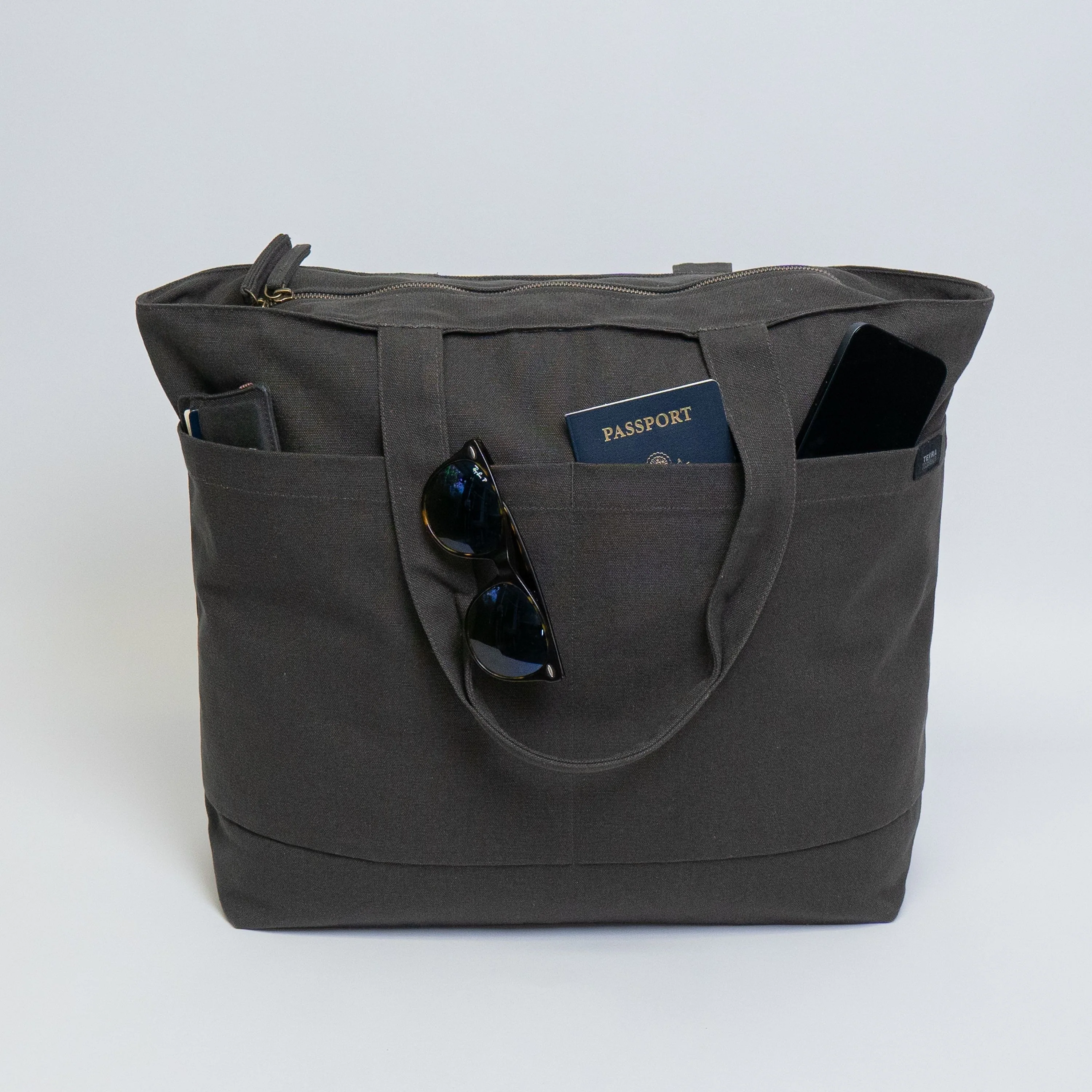 Tote bags with trolley sleeve - Image 4