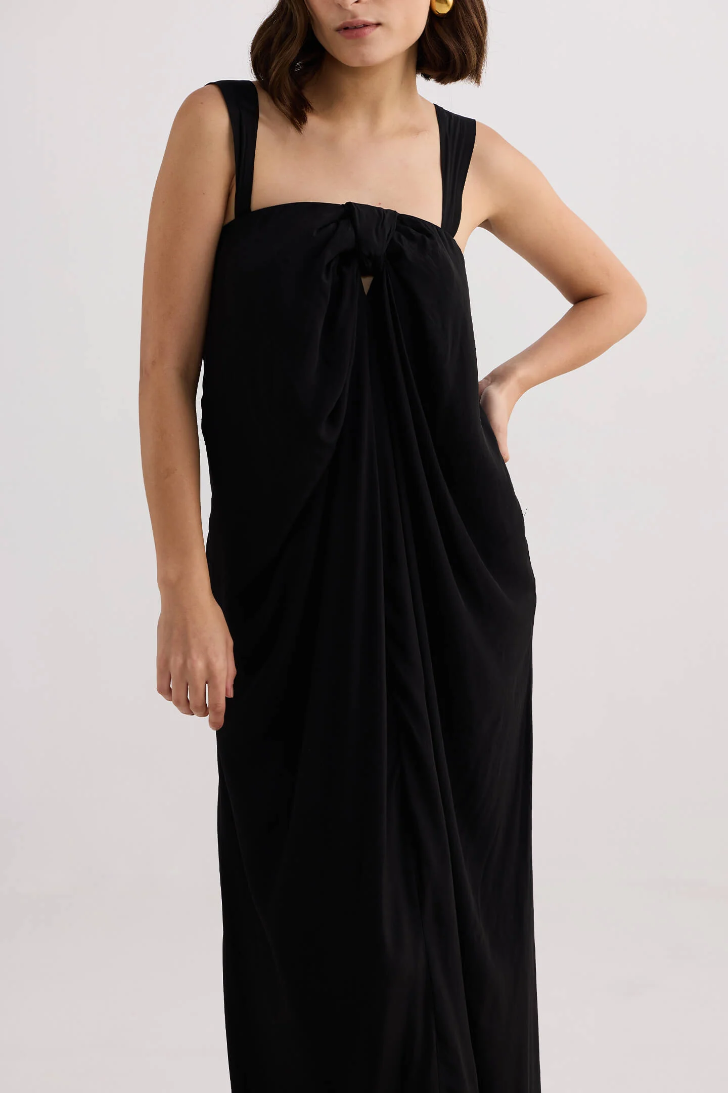 Twilight Twist Strappy Maxi Dress in Black - Image 5