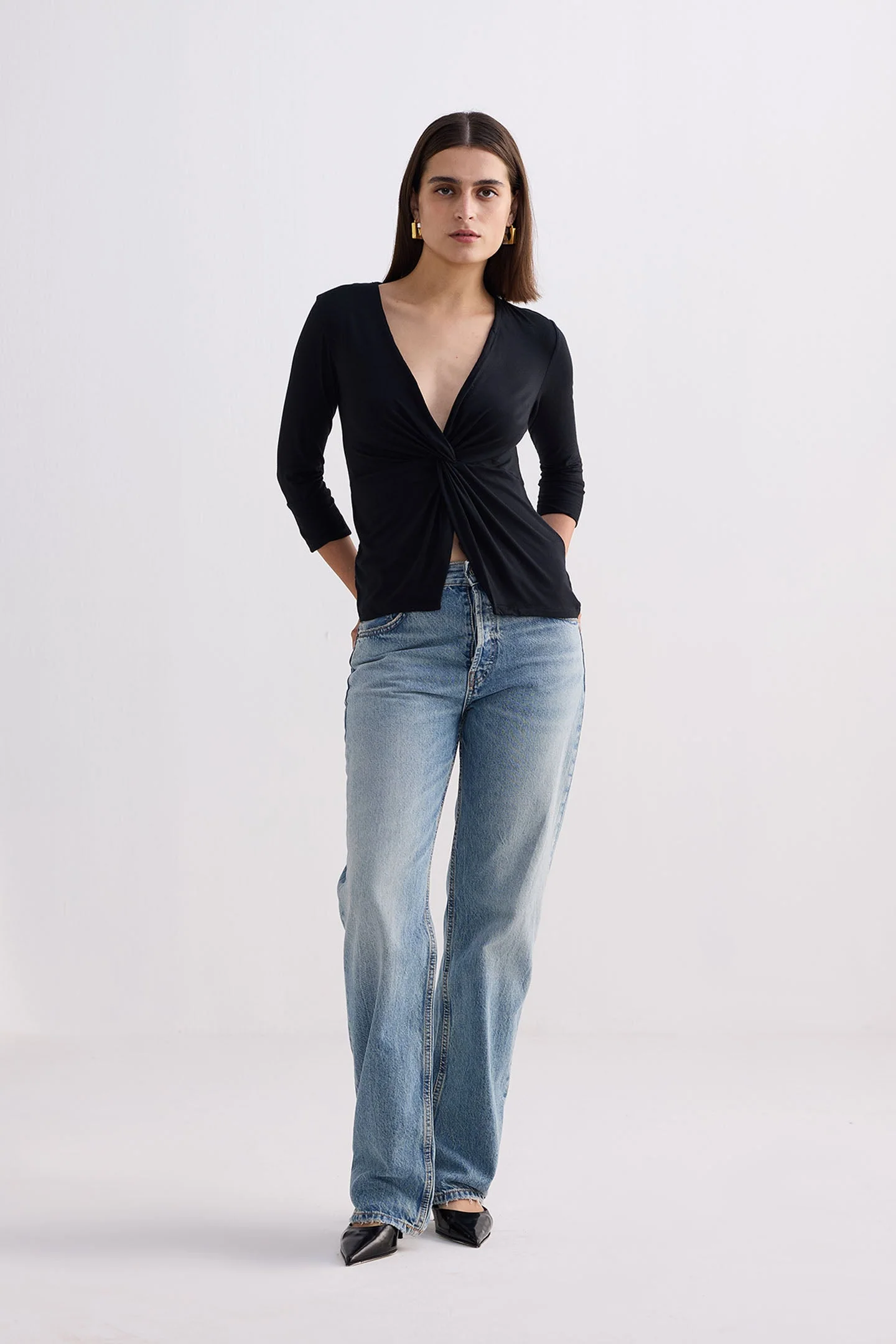 Twist Front Knit Shirt in Black - Image 5