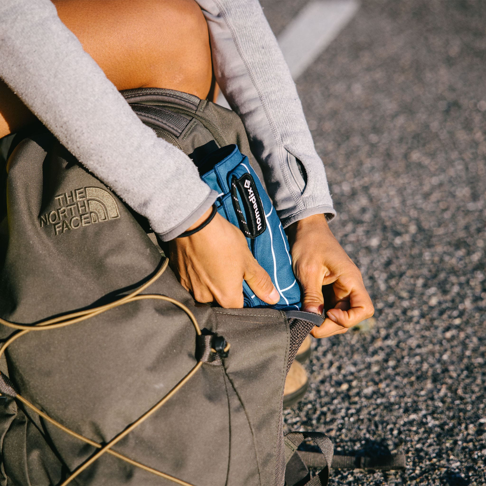 Ultralight Towel: Barton Dark Blue - Image 4