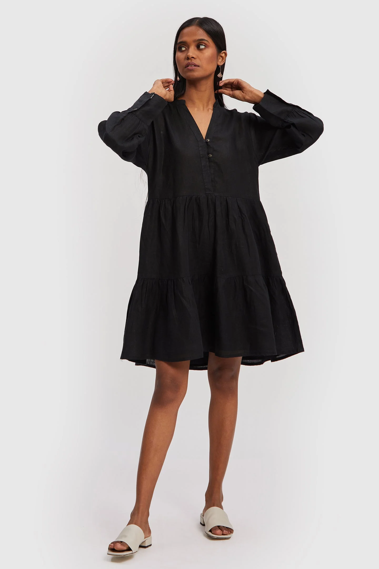 V-neck Tiered Dress in Black - Image 3
