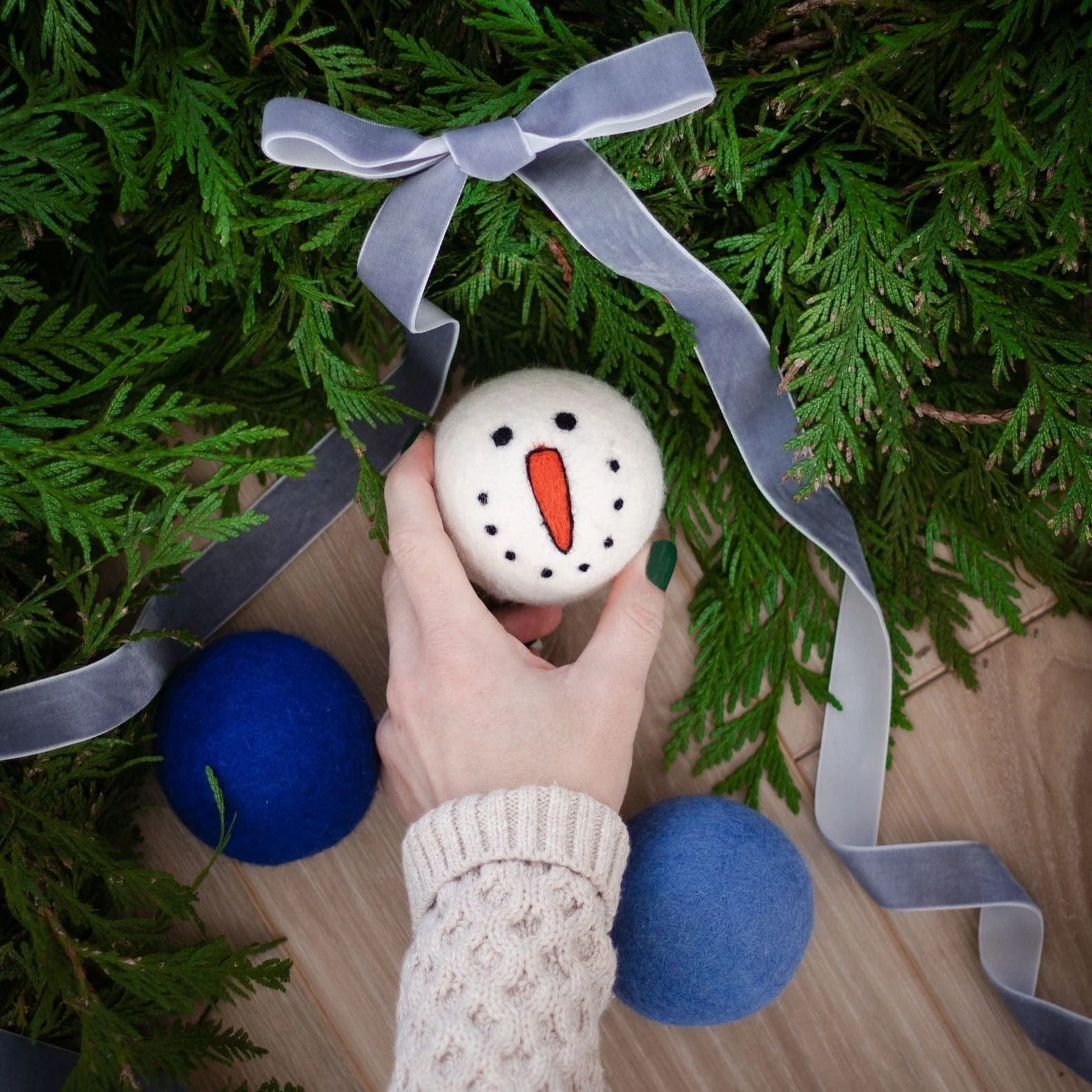 Vintage Holidays - Blue - Image 5