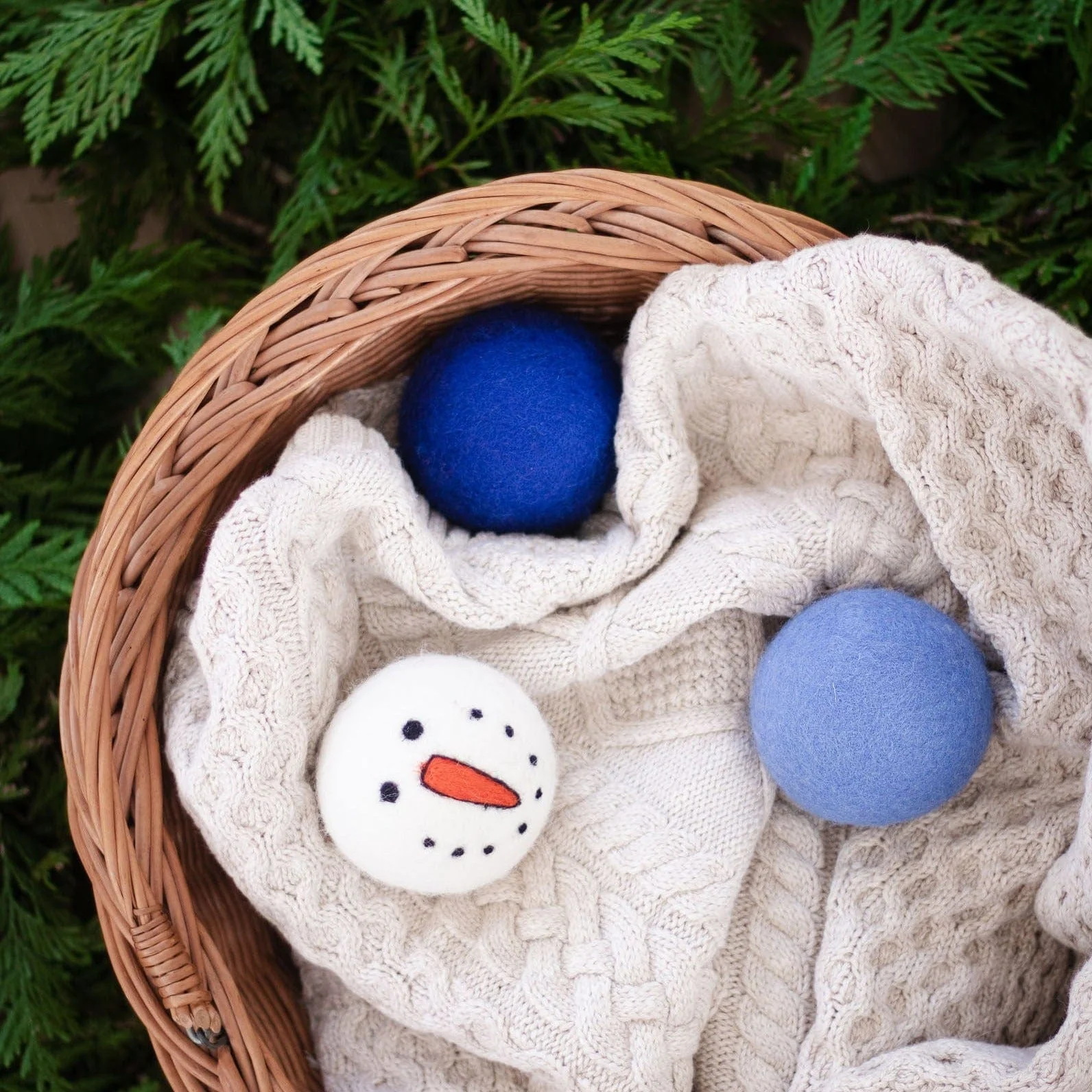 Vintage Holidays - Blue - Image 7