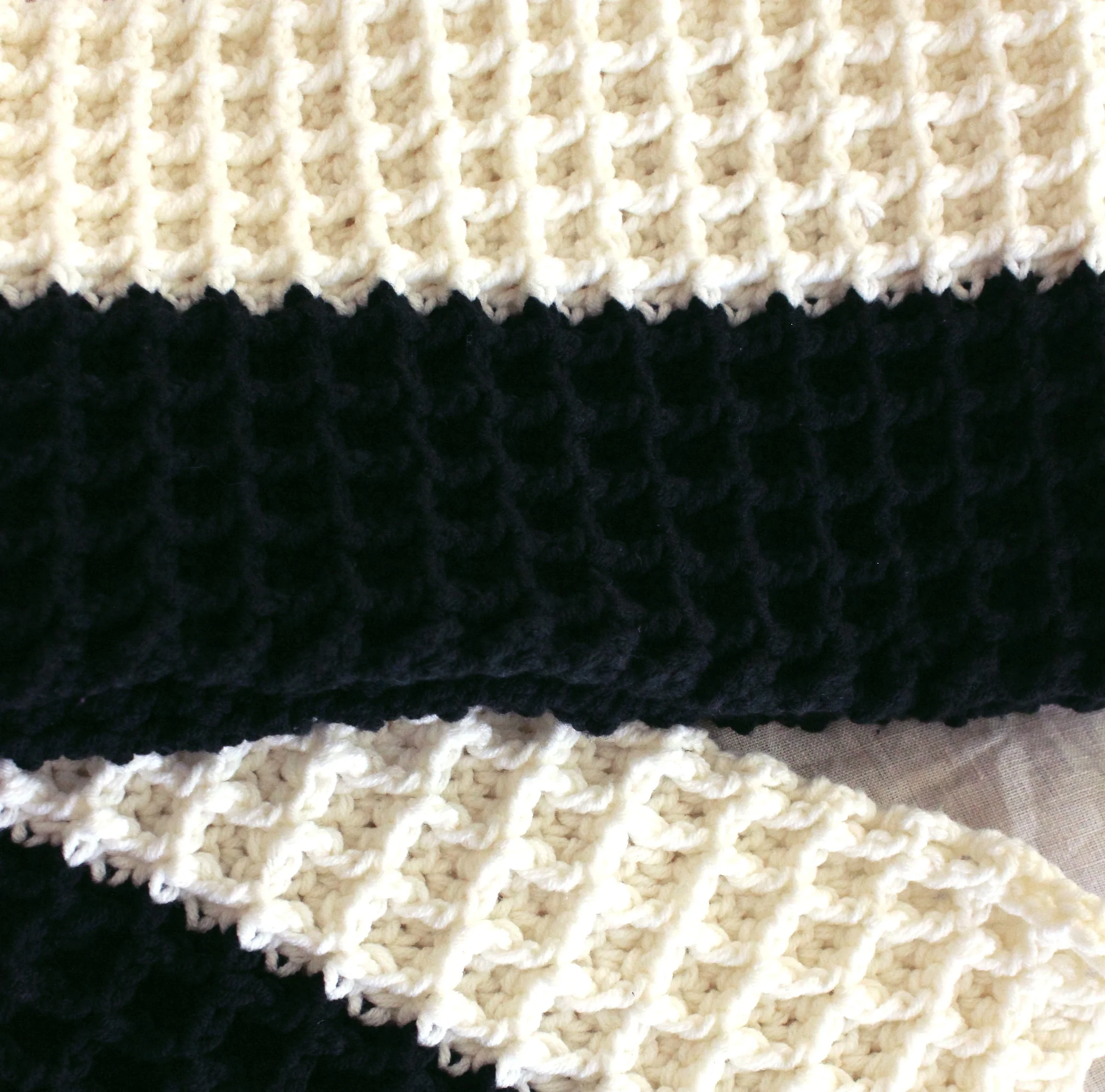 WAFFLE Crochet Scarf in Black & Off White - Image 3