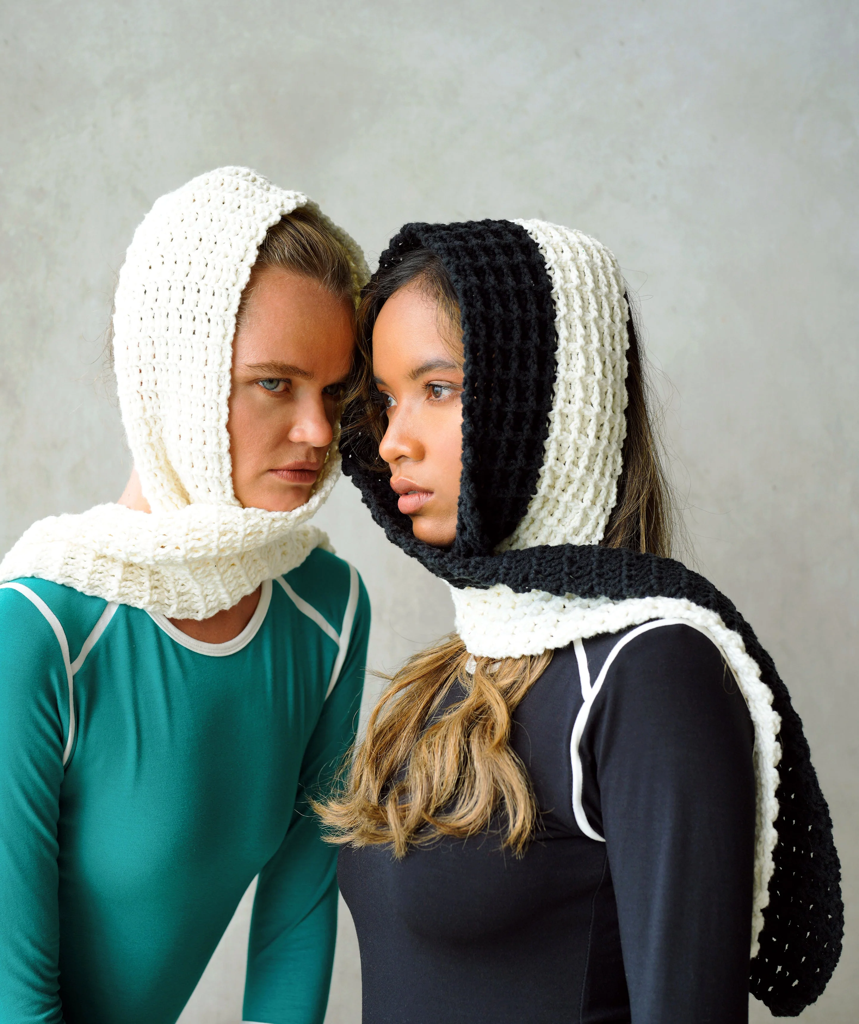 WAFFLE Crochet Scarf in Black & Off White - Image 4
