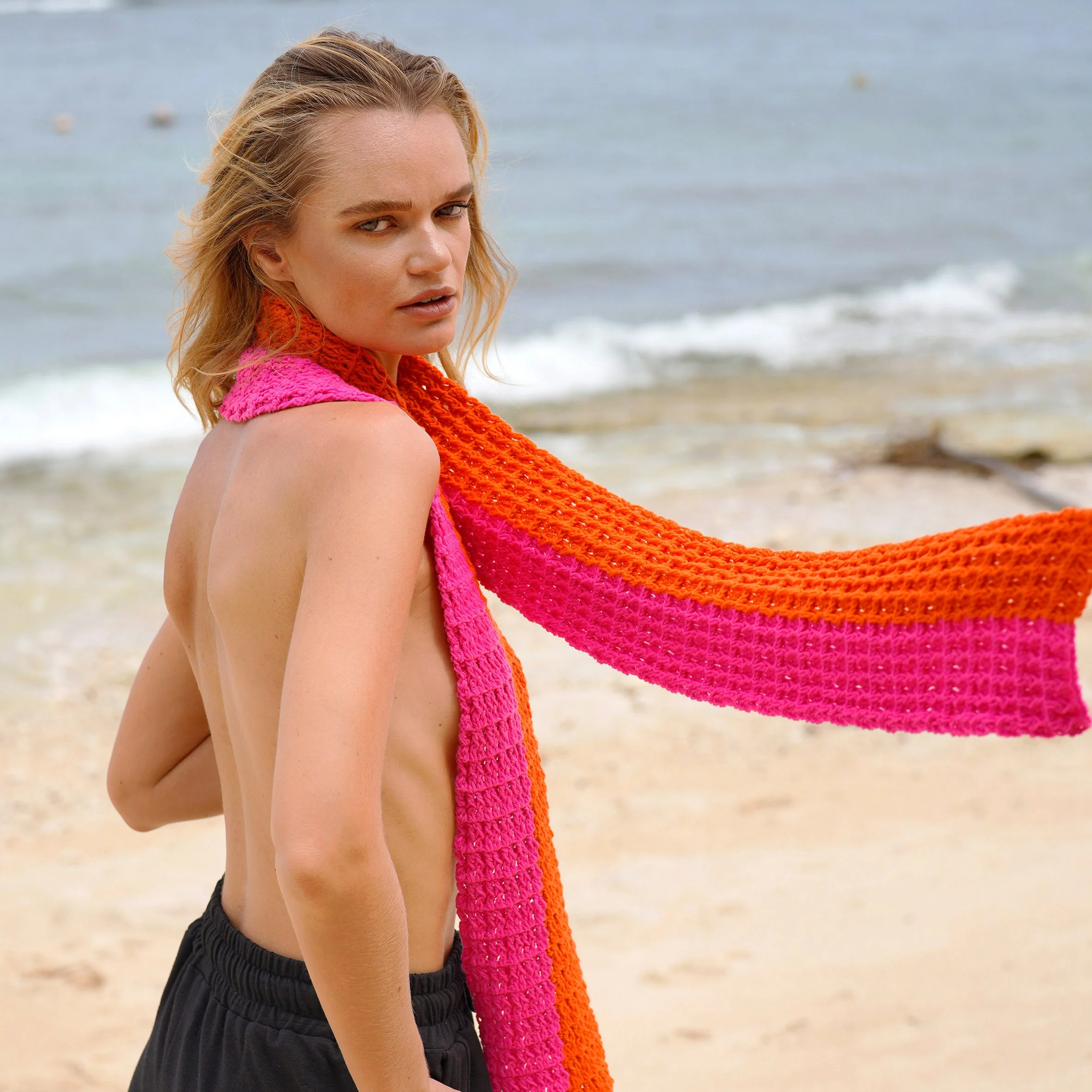 WAFFLE Crochet Scarf in Candy Pink & Tangerine Orange - Image 3