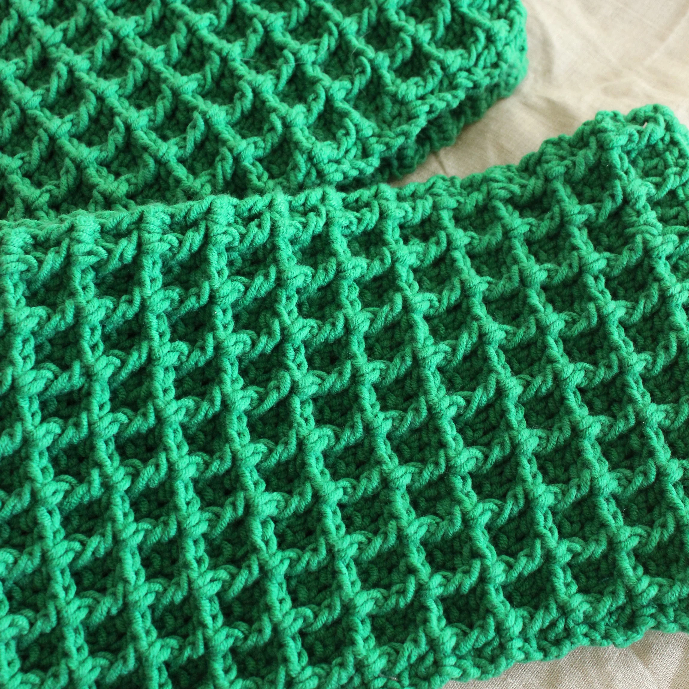 WAFFLE Crochet Scarf in Green - Image 5