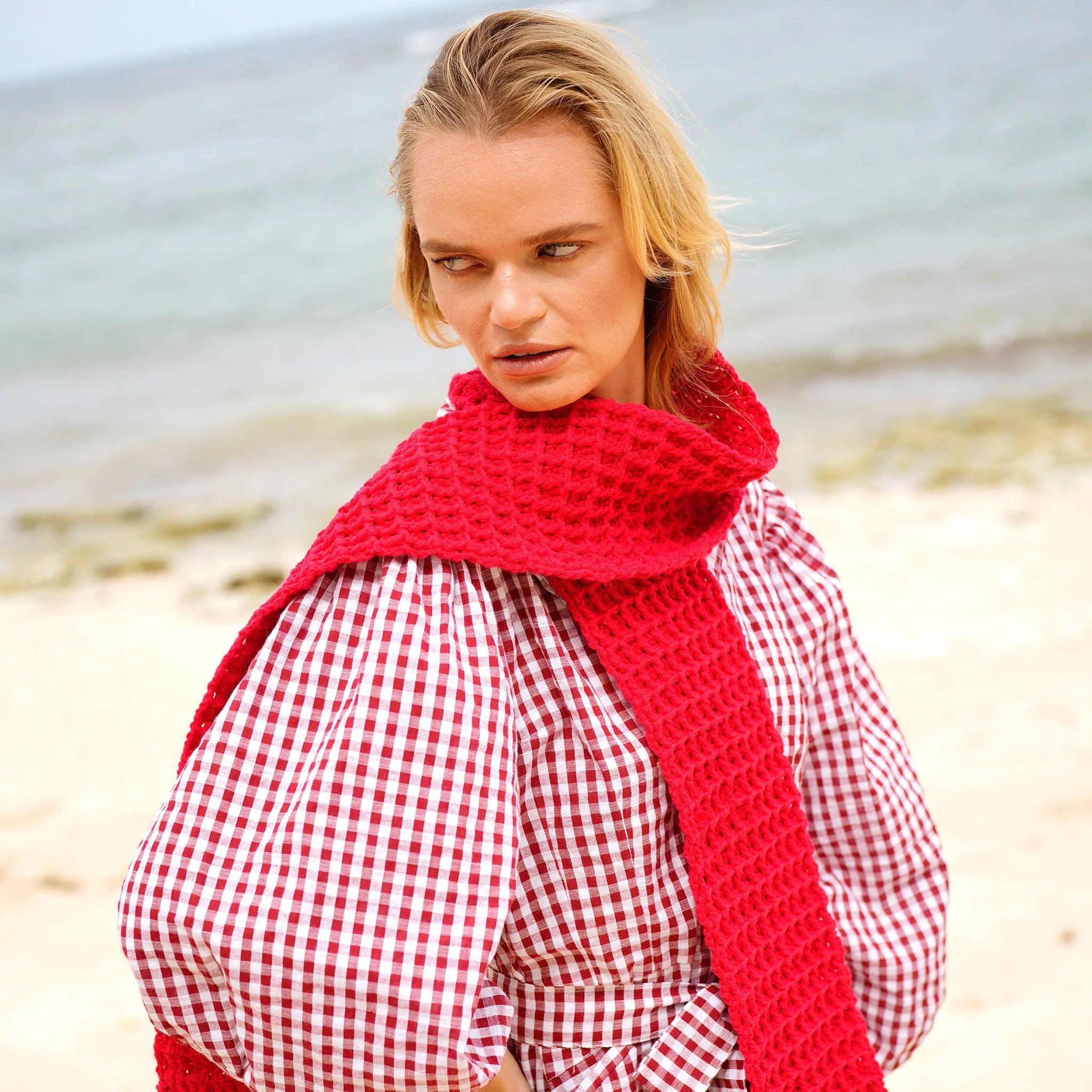 WAFFLE Crochet Scarf in Red - Image 2