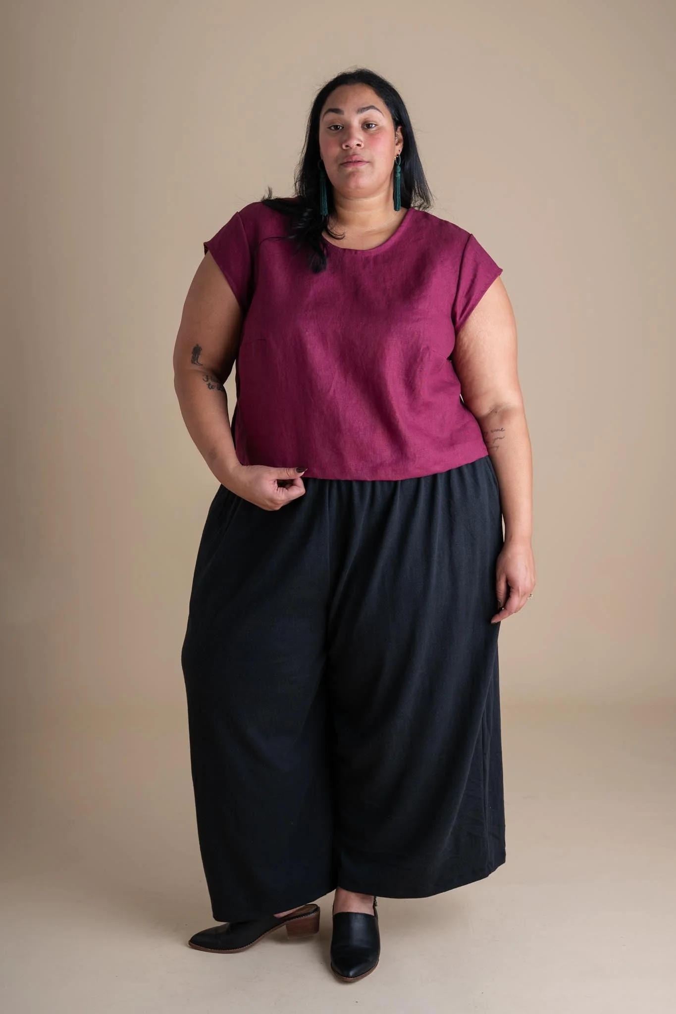 Weekend Pants in Graphite - Image 13