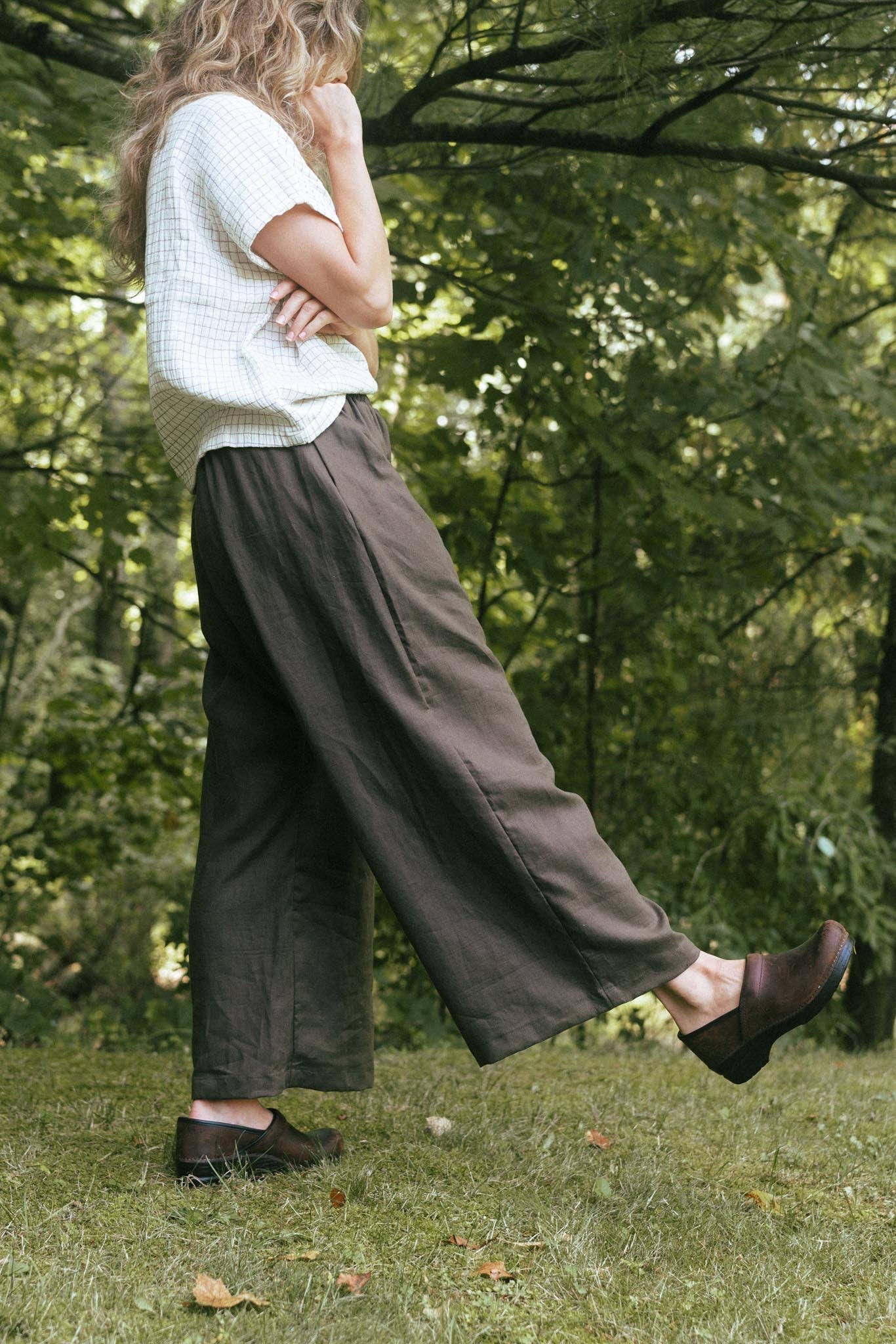 Weekend Pants in Lichen - Image 4