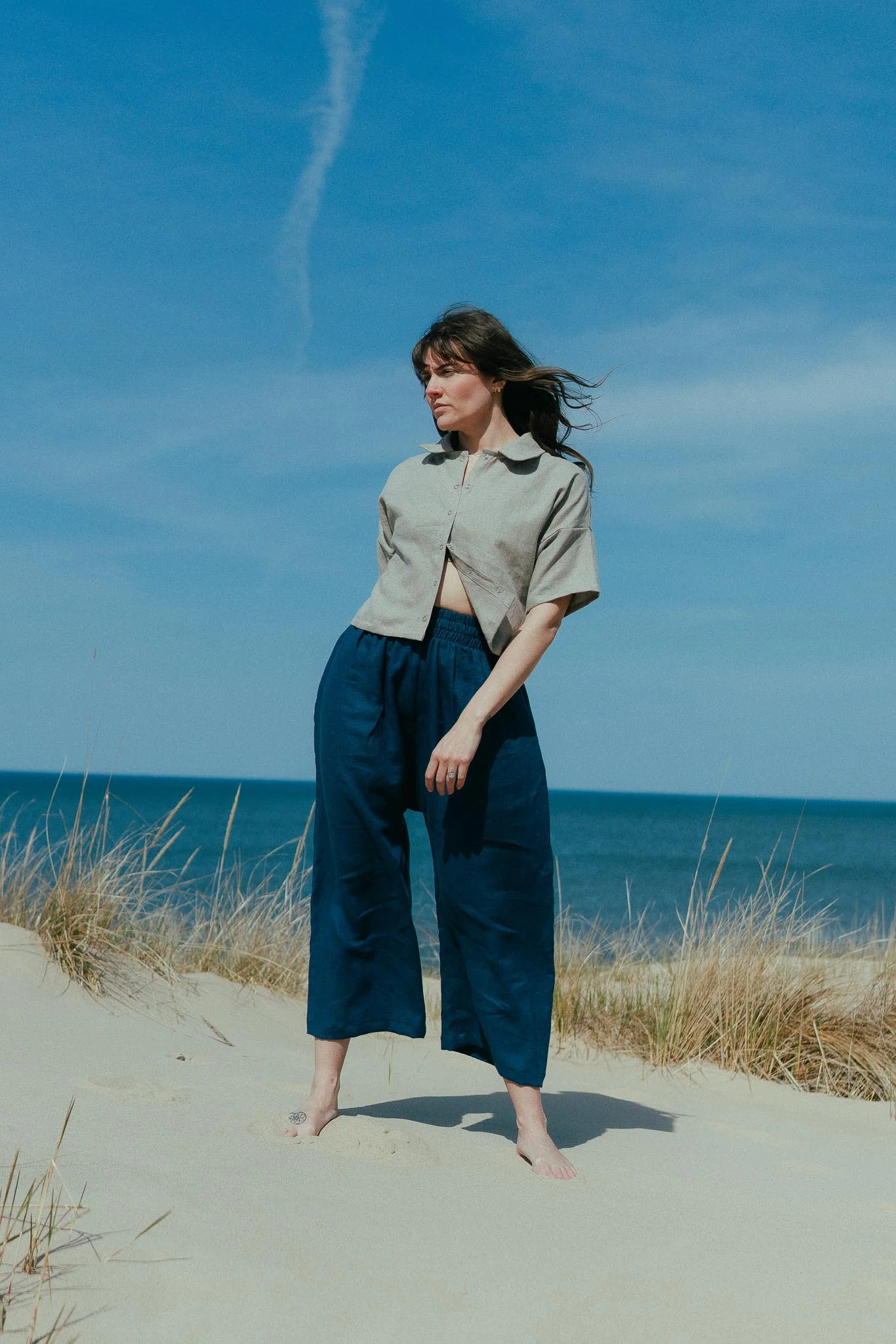 Weekend Pants in Navy - Image 5