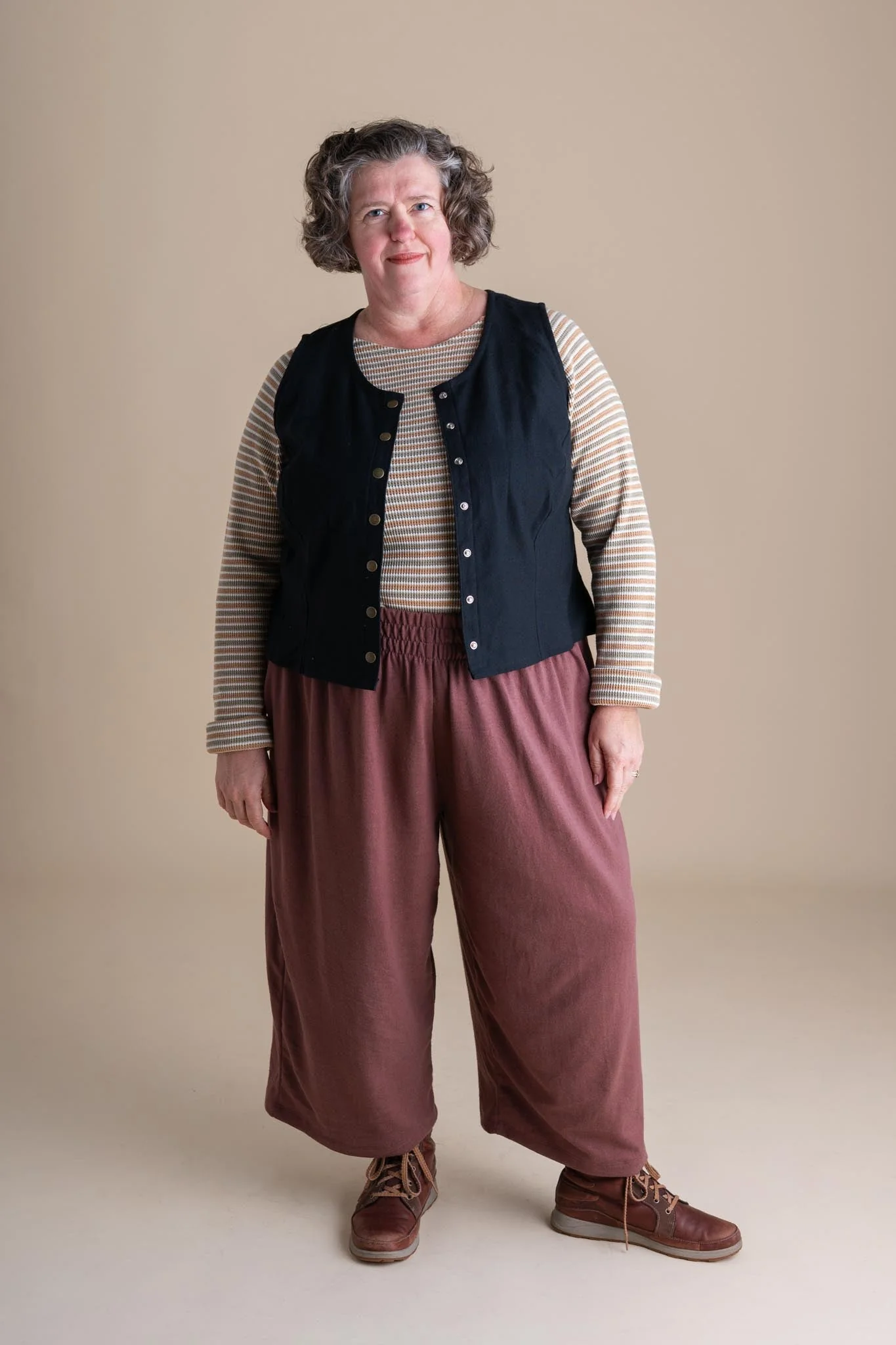 Weekend Pants in Russet - Image 9