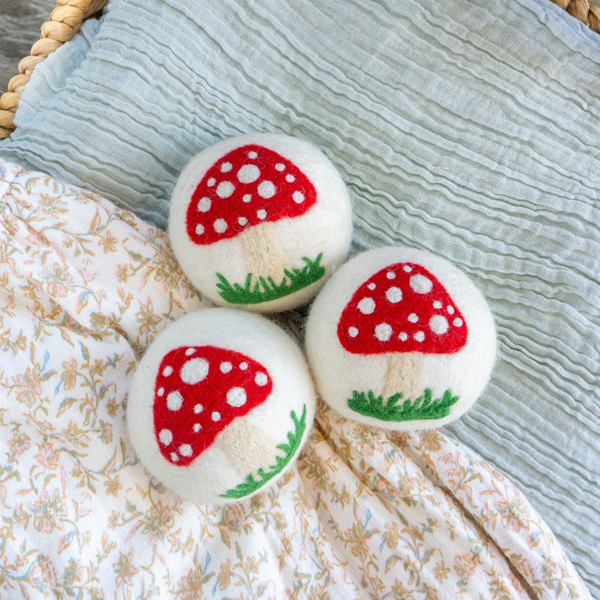 White Mushroom Trio - Image 2