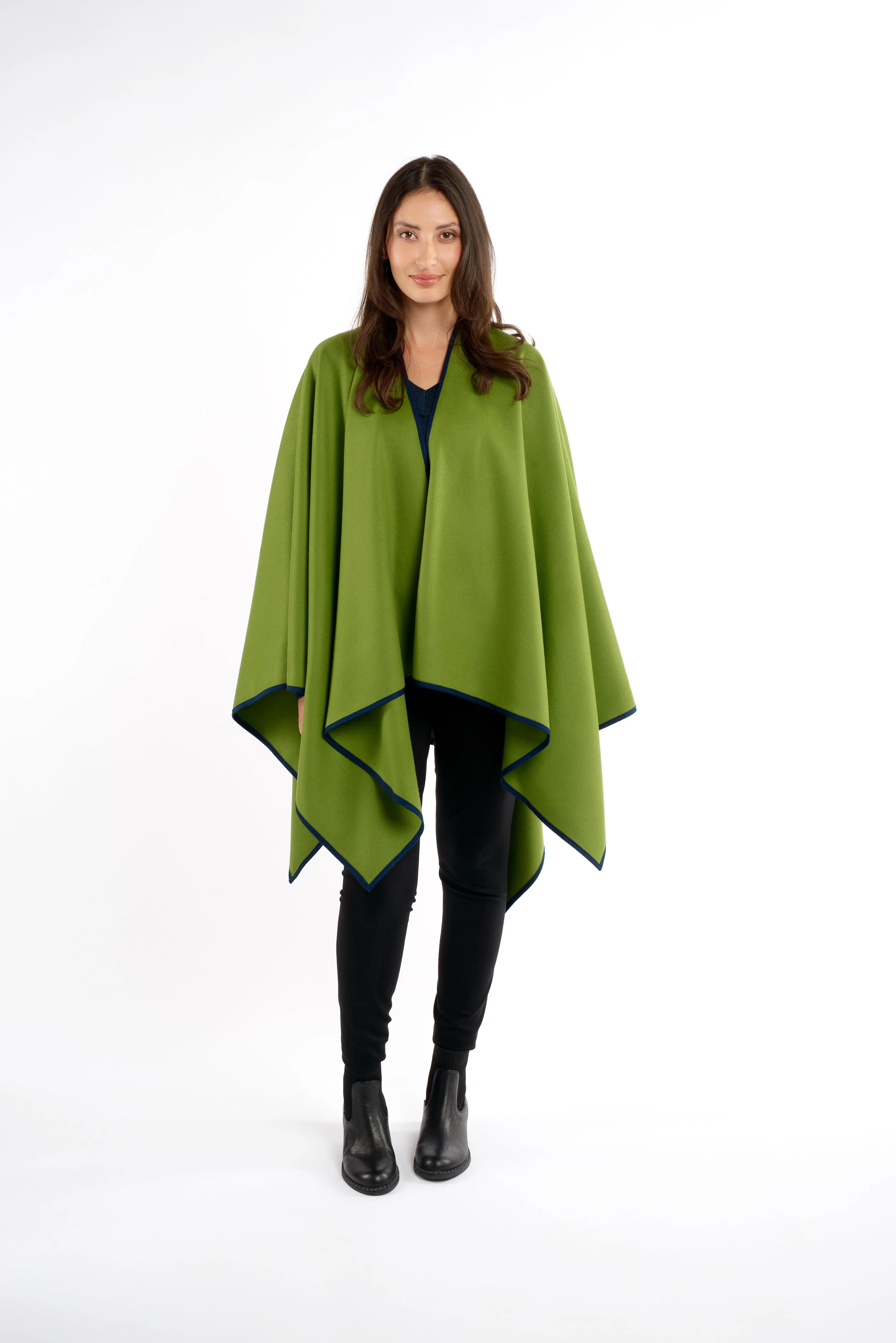 Cape in Green - Image 2
